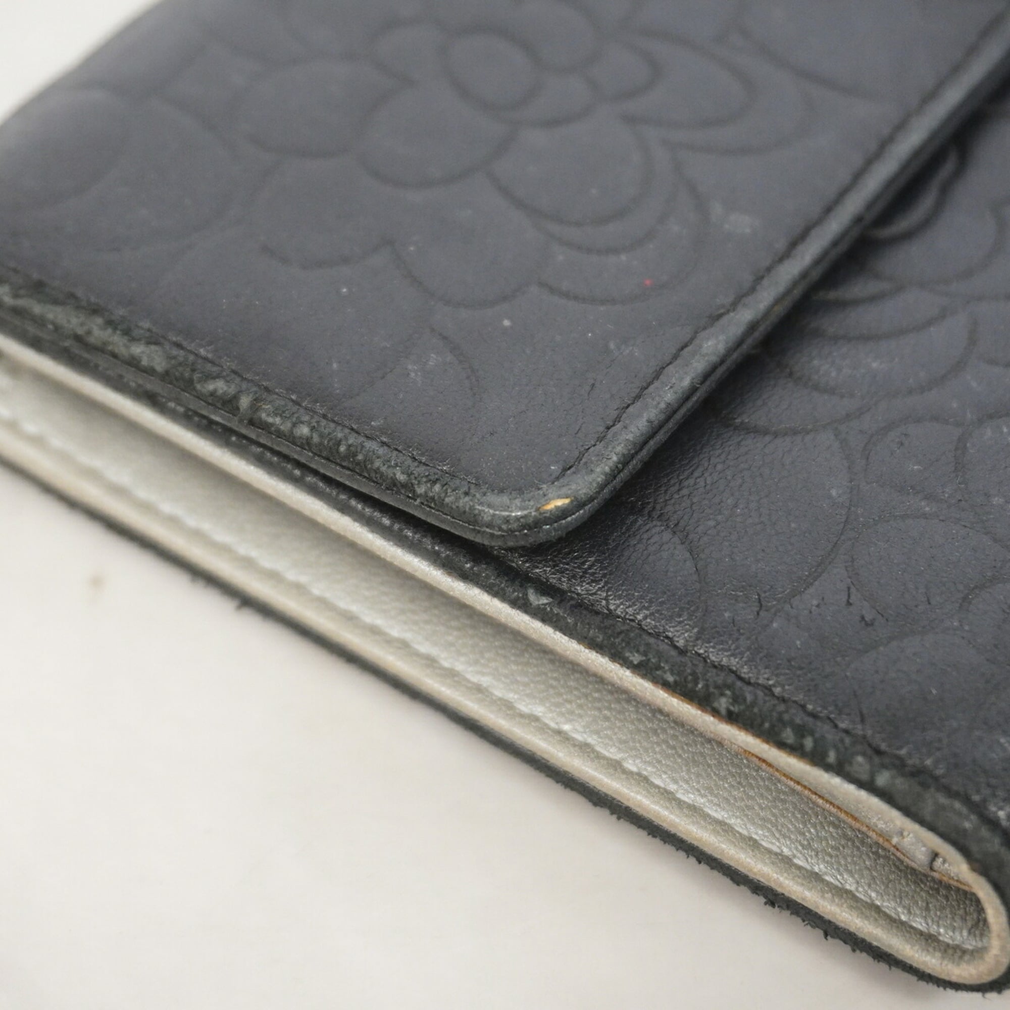 Chanel Black Leather Long Wallet (Tri-Fold) (Pre-Owned)