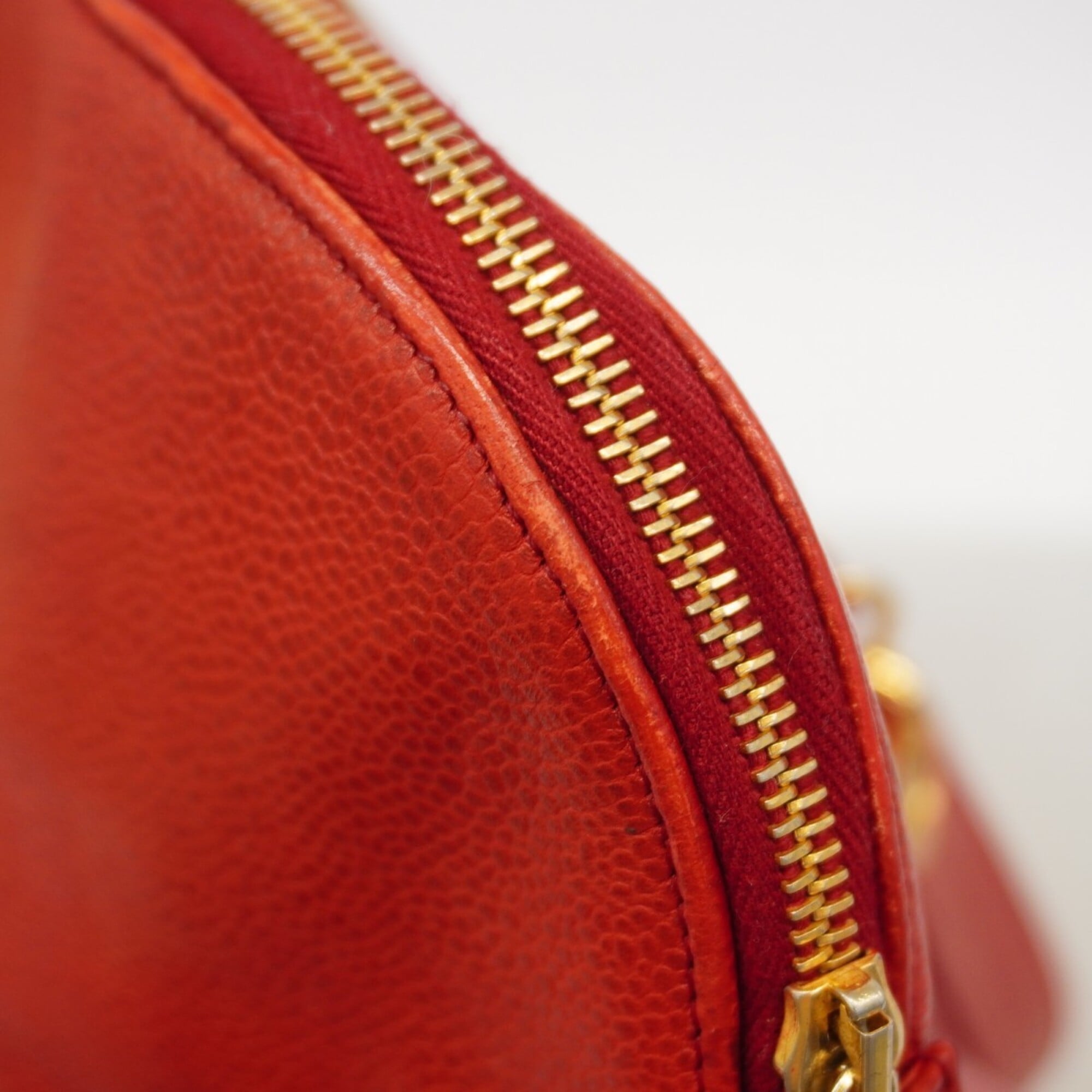 Chanel Red Color Grained Calfskin Shoulder Bag (Pre-Owned)