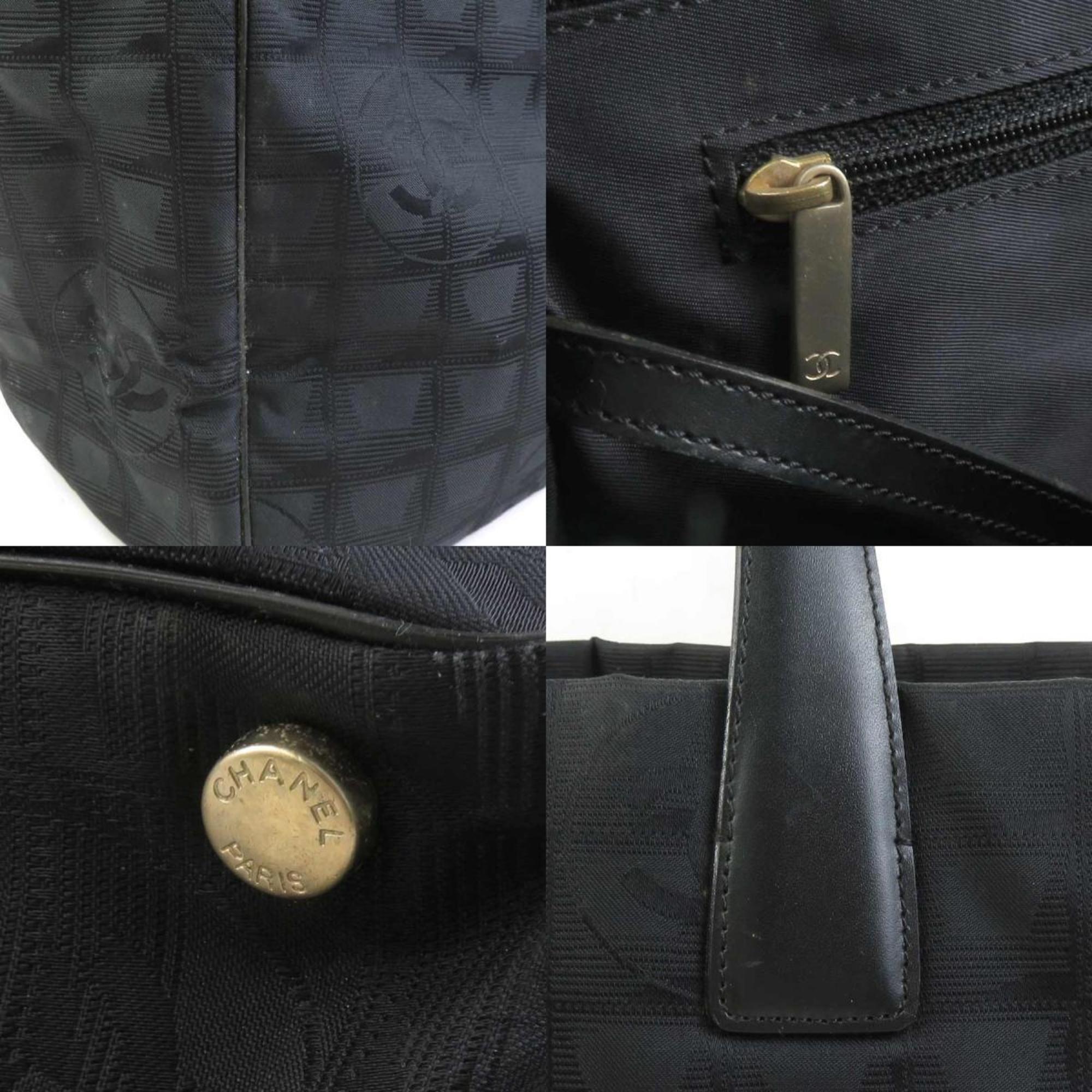 Chanel Black New Travel Line Handbag (Pre-Owned)