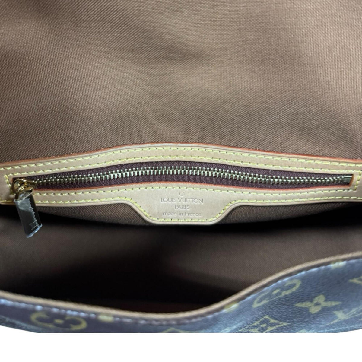 Louis Vuitton Brown Monogram Canvas Handbag (Pre-Owned)