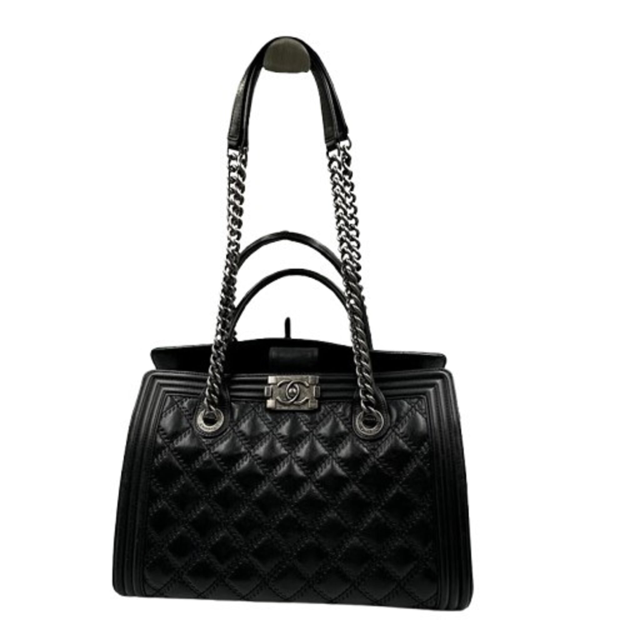 Chanel Boy Chanel Black Leather Shoulder Bag (Pre-Owned)