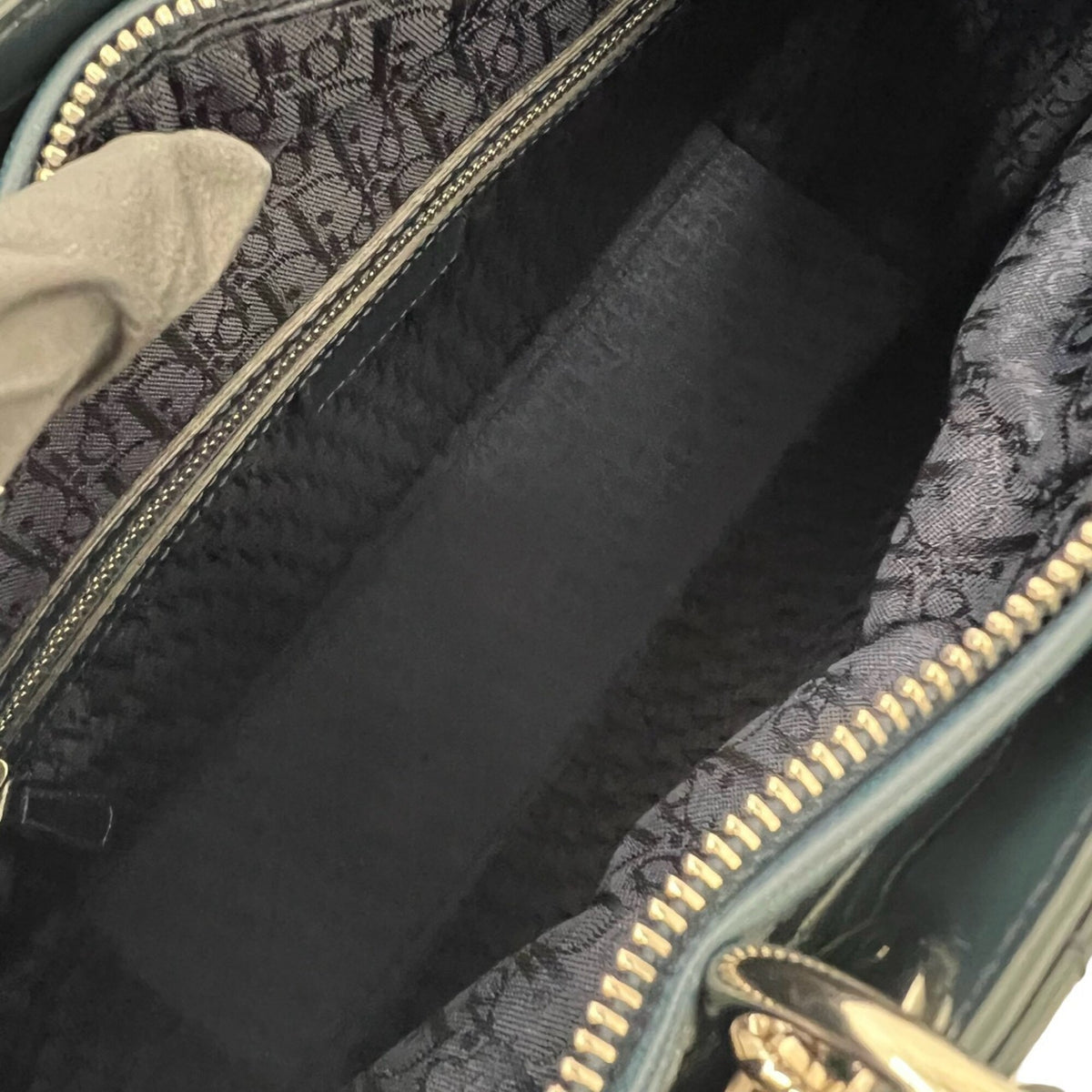 Christian Dior Green Leather Shoulder Bag (Pre-Owned)