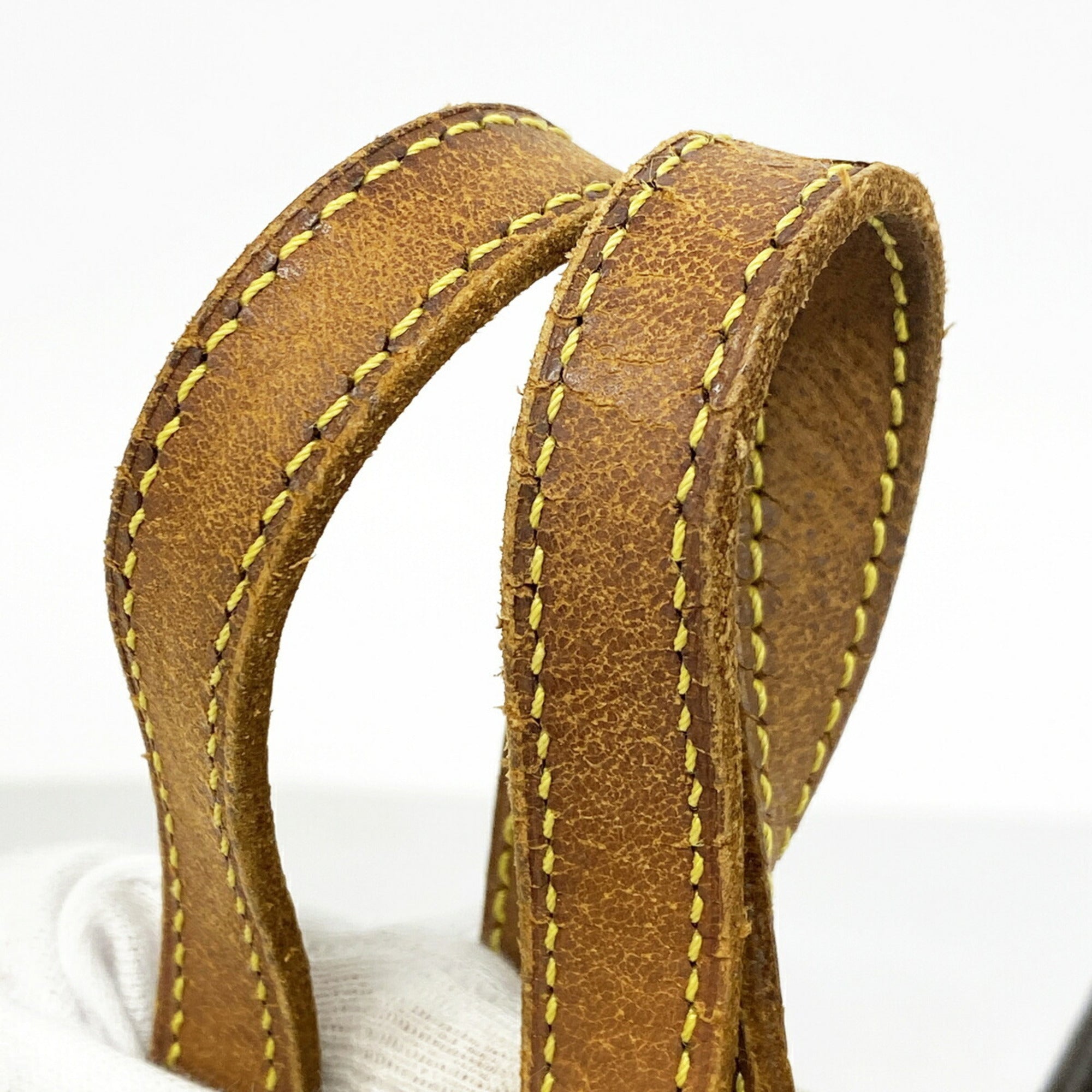 Louis Vuitton Brown Handbag (Pre-Owned)