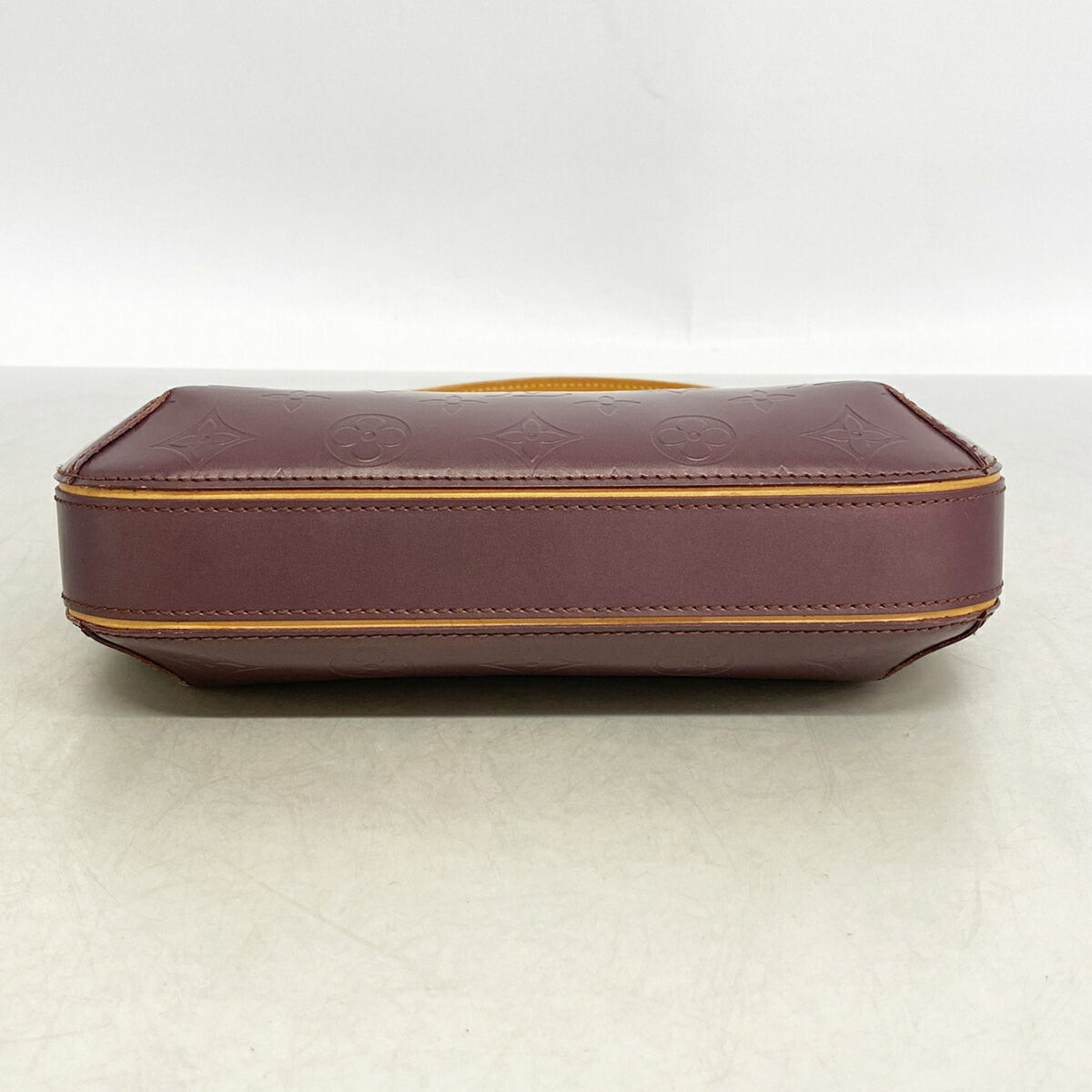 Louis Vuitton Violet Handbag (Pre-Owned)