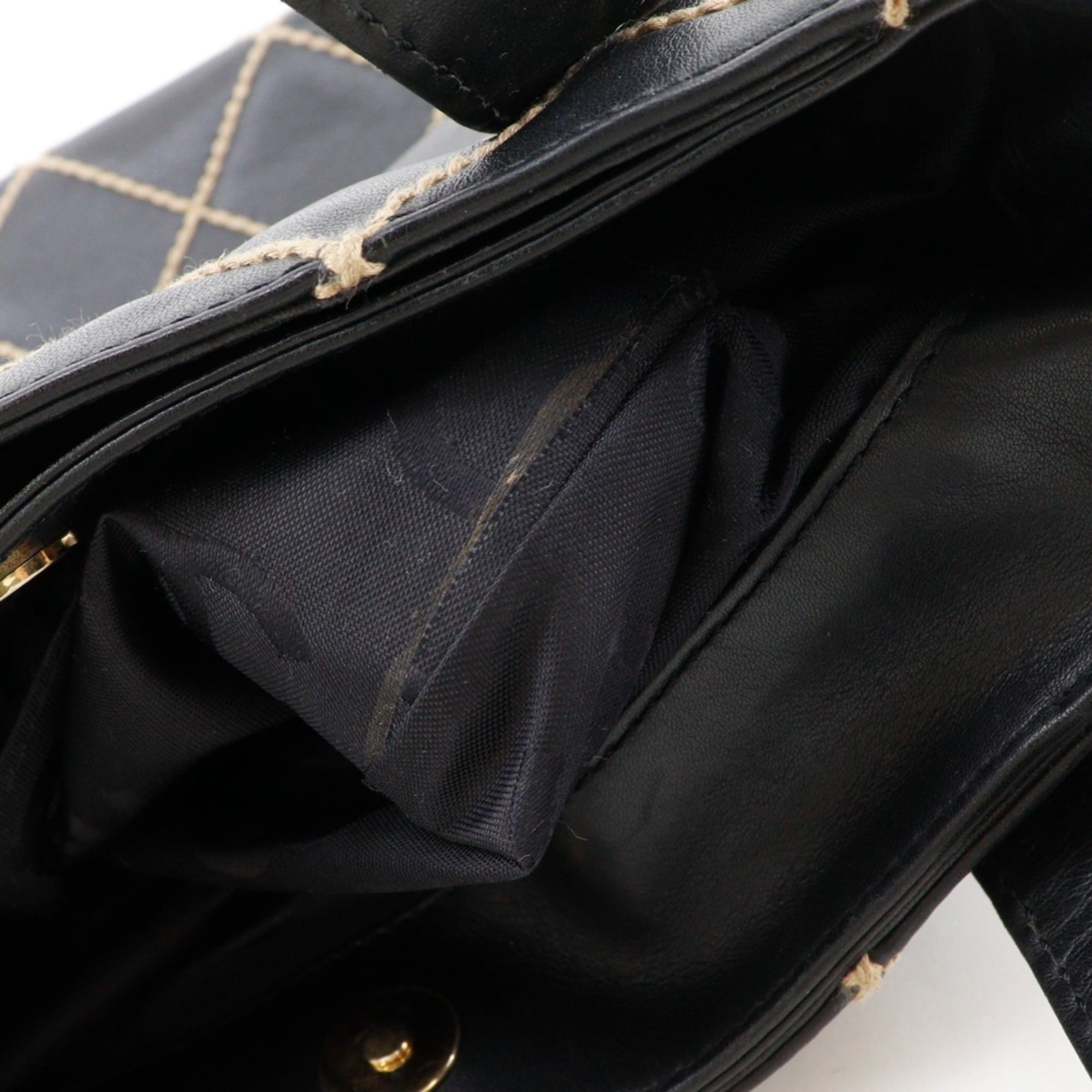 Chanel Wild Stitch Black Leather Handbag (Pre-Owned)