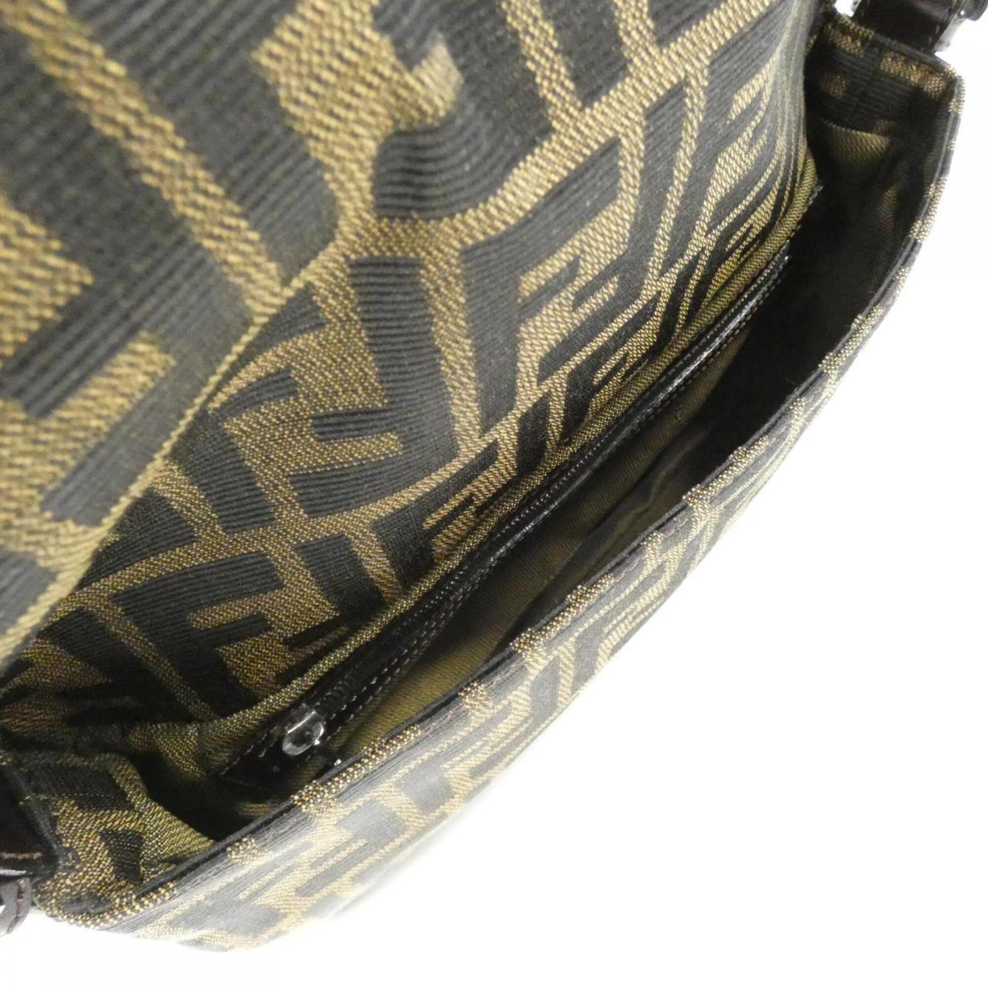 Fendi Baguette Silver Canvas Shoulder Bag (Pre-Owned)