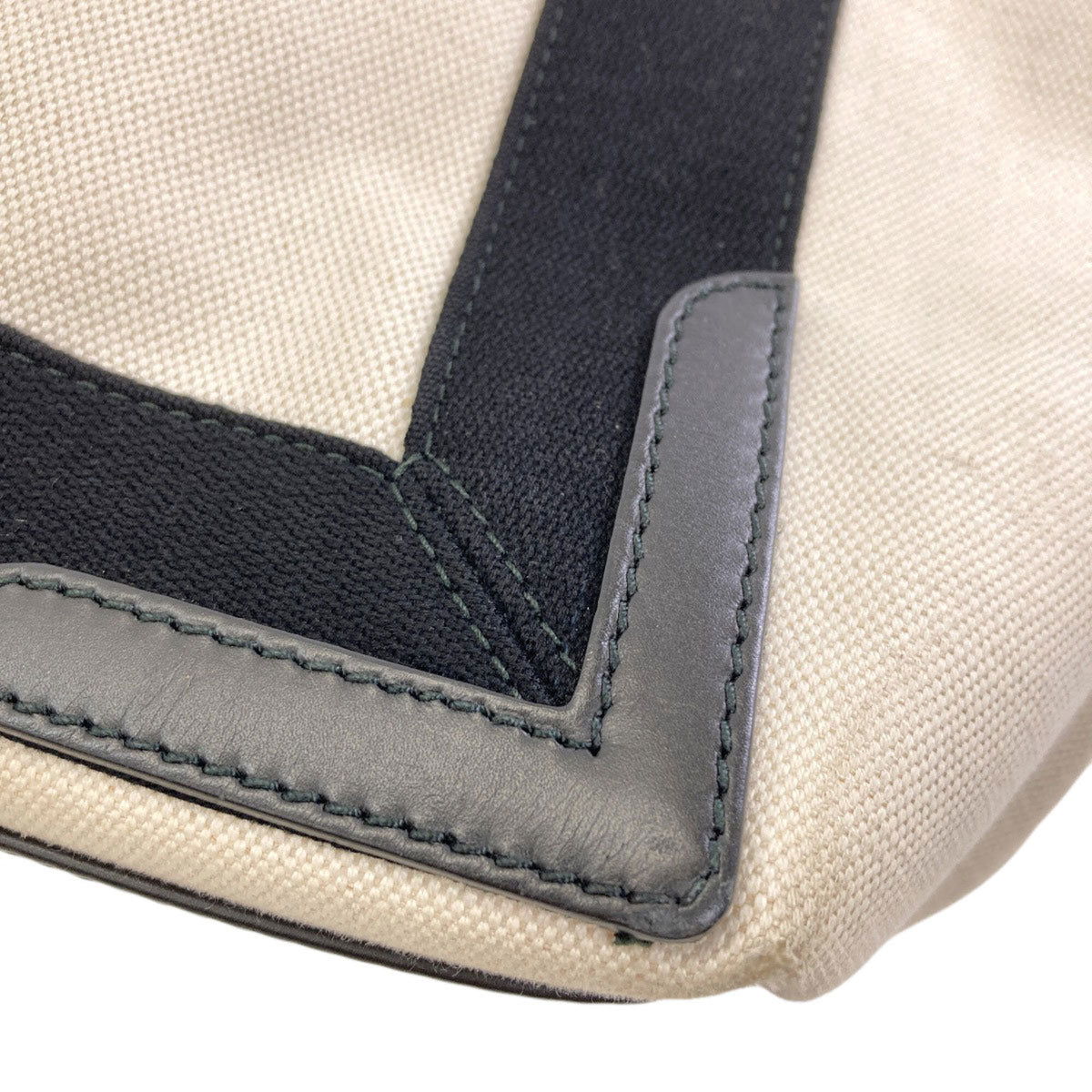 Balenciaga White Canvas Tote Bag (Pre-Owned)