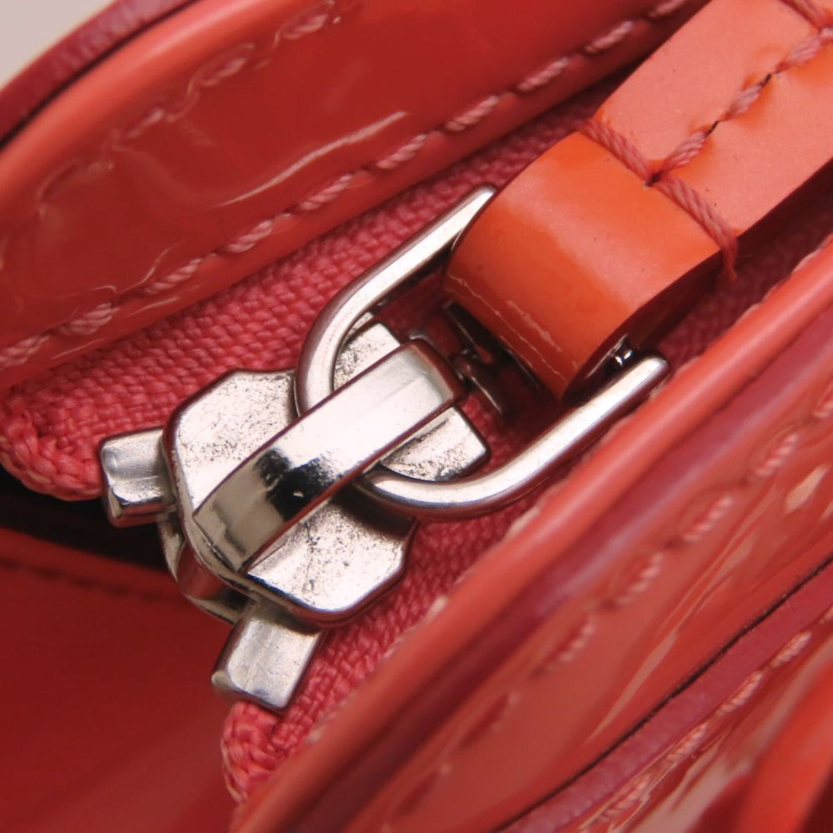 Louis Vuitton Pink Monogram Vernis Handbag (Pre-Owned)