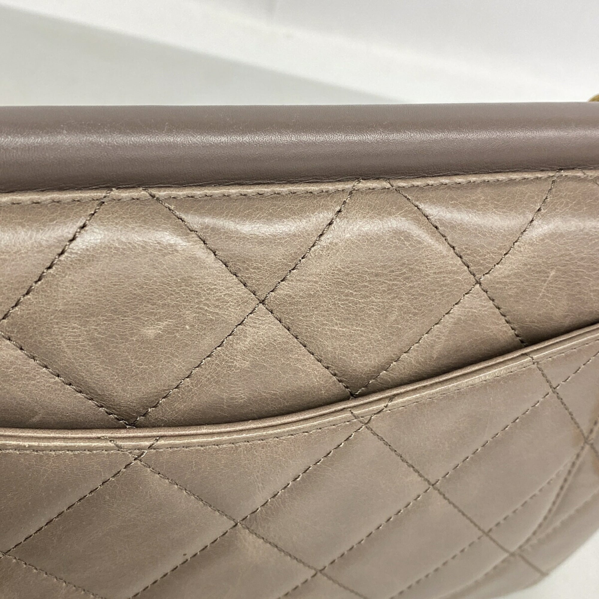 Chanel Grayish Leather Shoulder Bag (Pre-Owned)