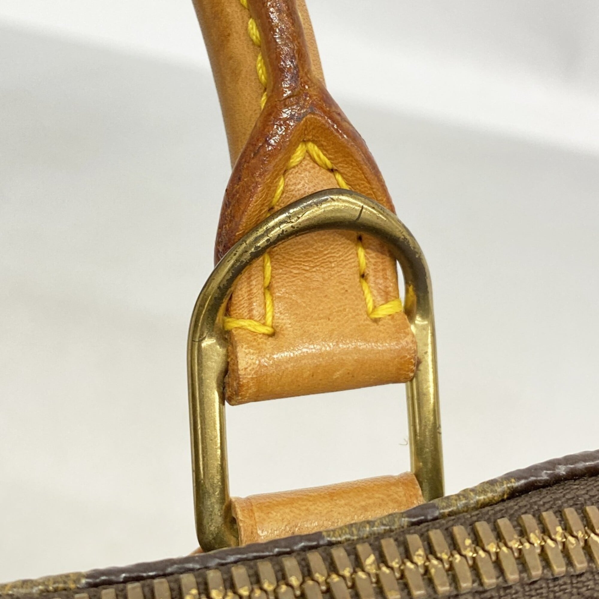 Louis Vuitton Brown Handbag (Pre-Owned)