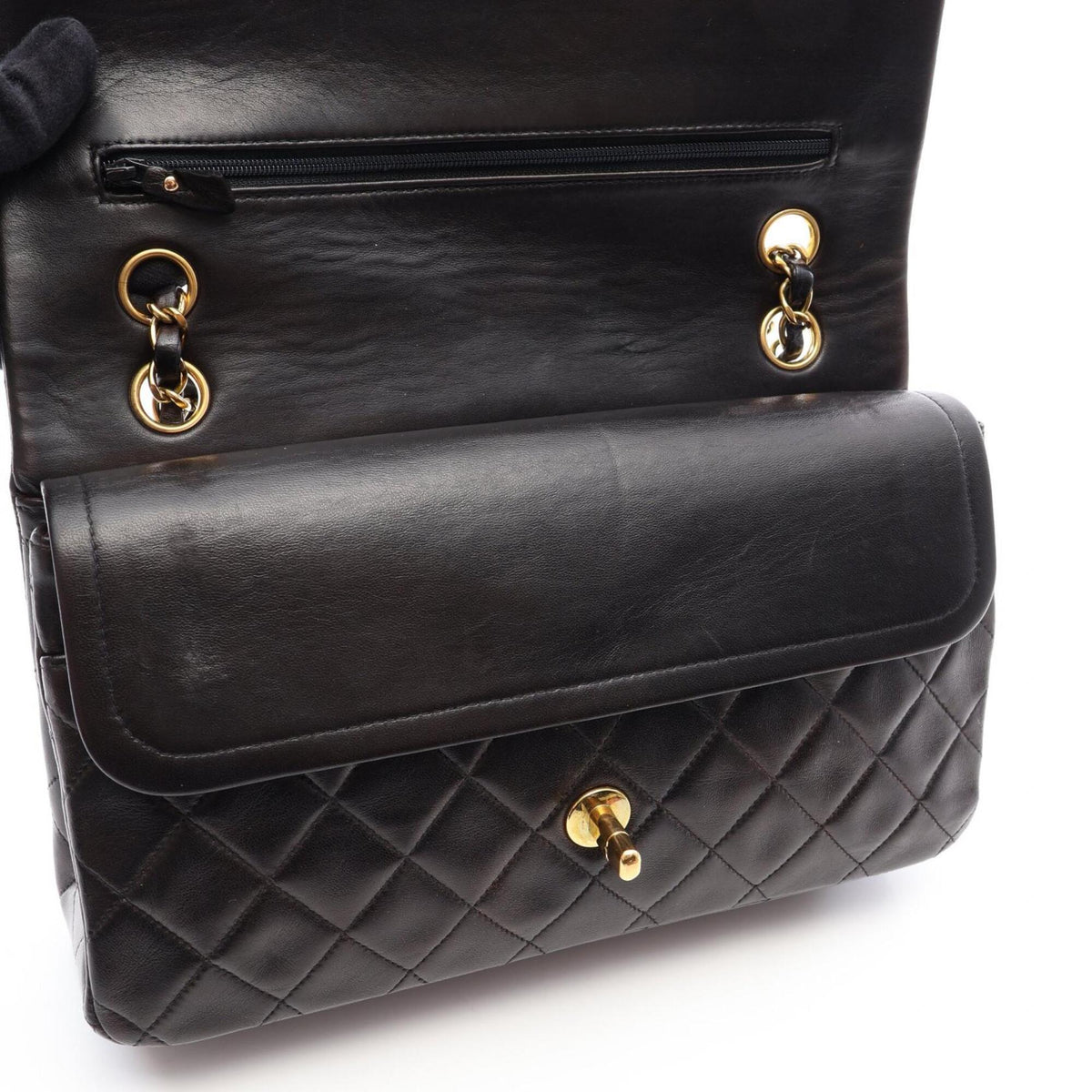 Chanel Black Leather Handbag Shoulder Bag (Pre-Owned)