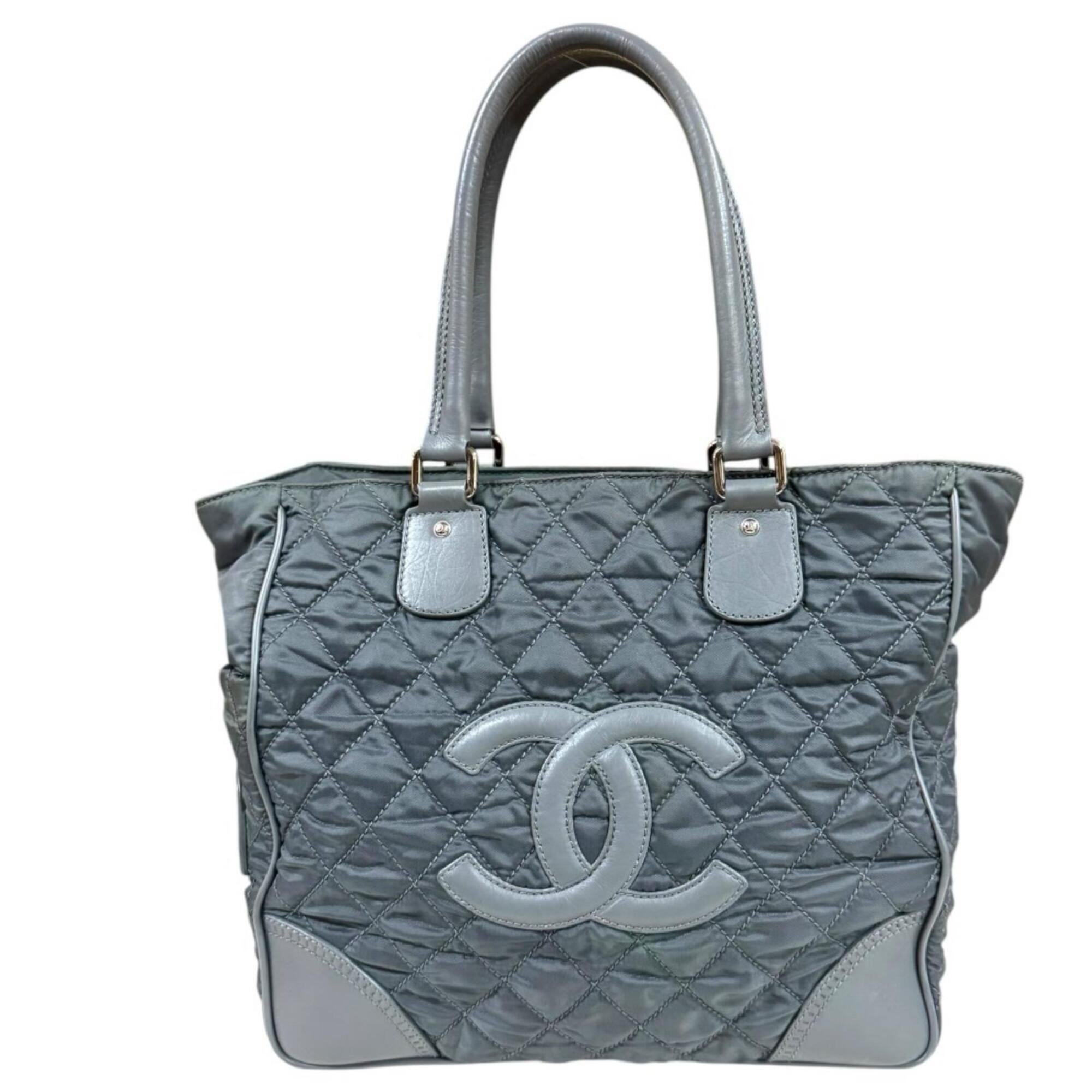 Chanel Gray Nylon Leather Tote Bag (Pre-Owned)