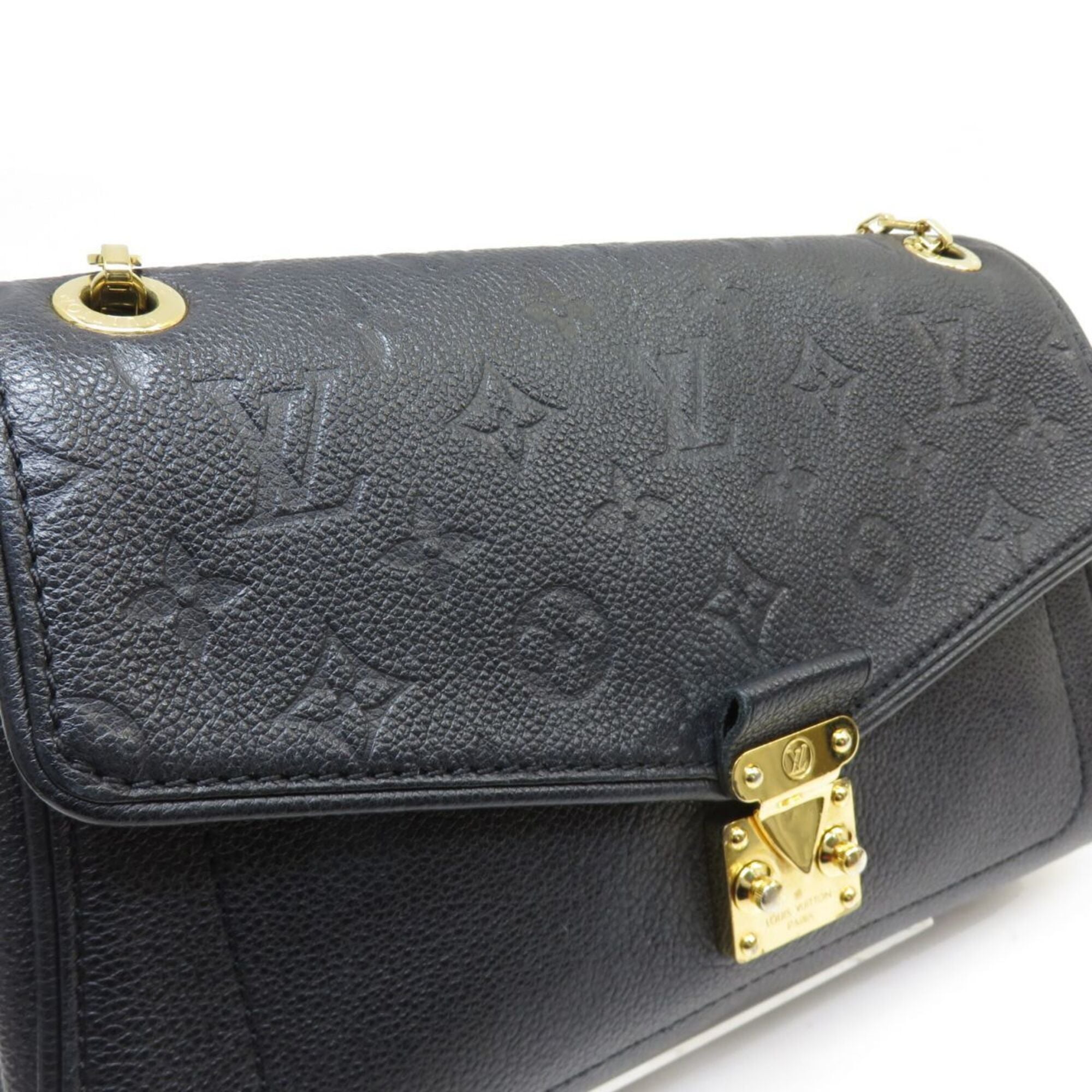 Louis Vuitton Noir Leather Shoulder Bag (Pre-Owned)