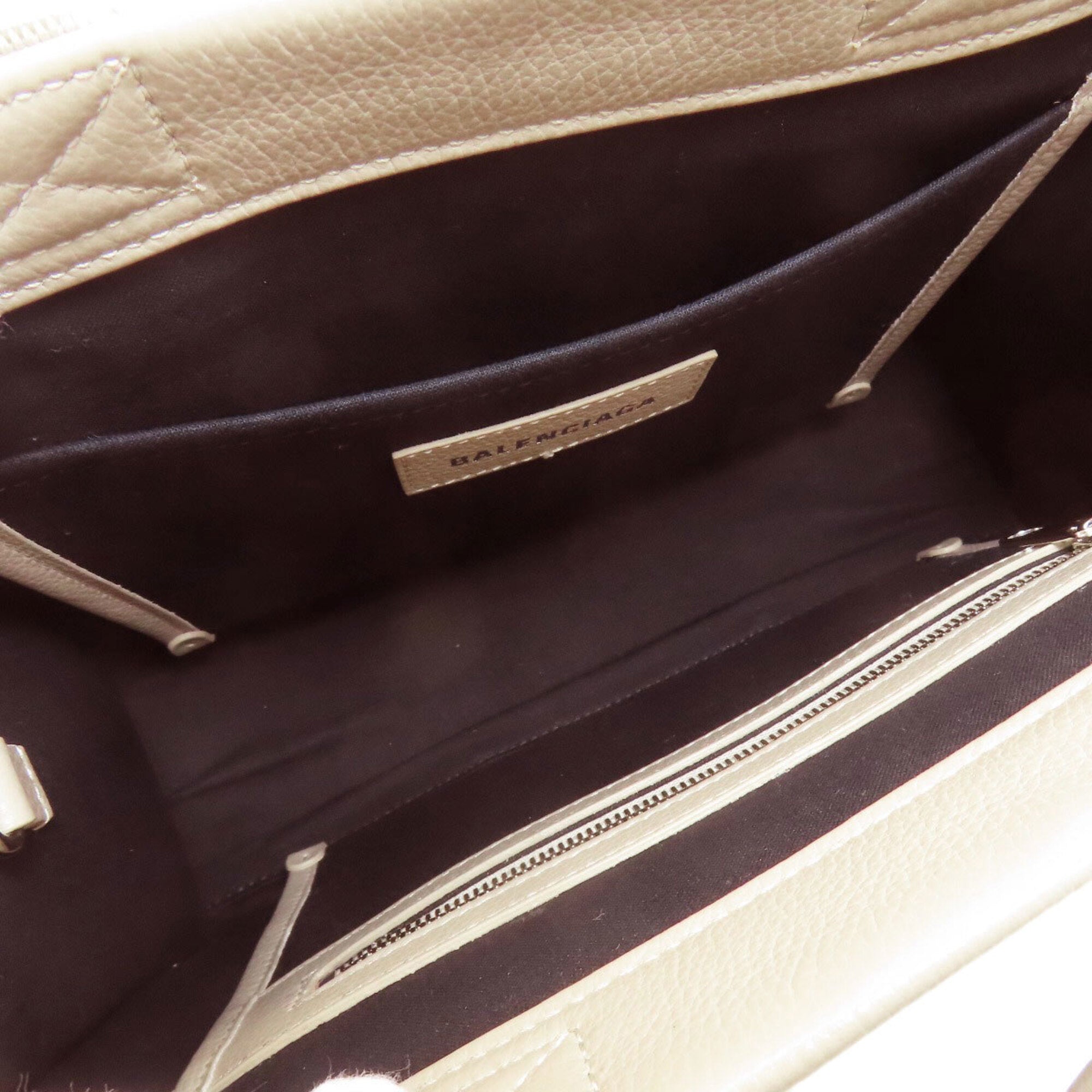 Balenciaga Grayish Leather Handbag (Pre-Owned)