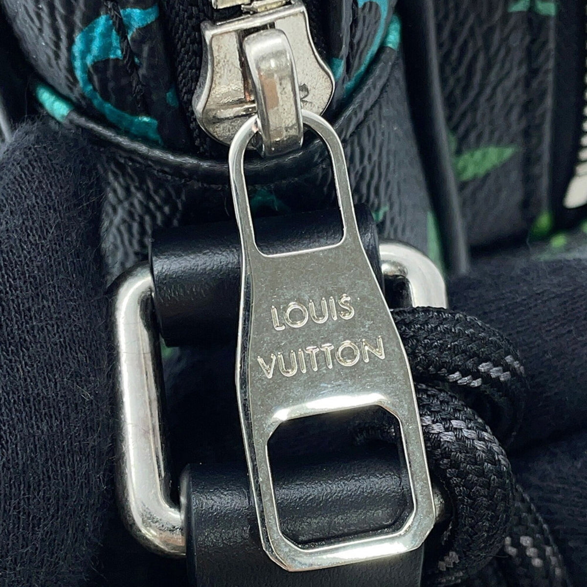Louis Vuitton Monogram Black Noir Shoulder Bag (Pre-Owned)