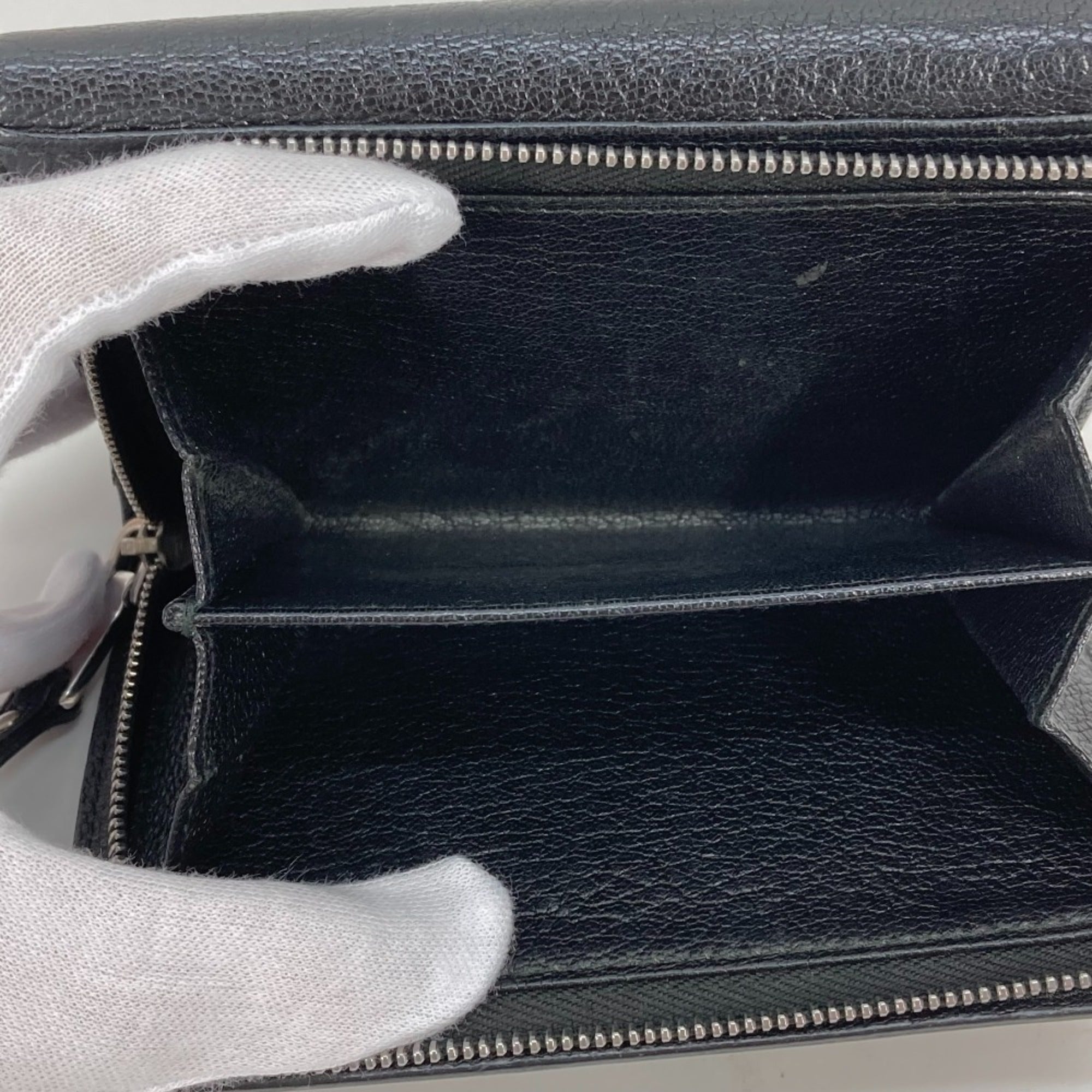 Miu Miu Black White Leather Wallet (Tri-Fold) (Pre-Owned)
