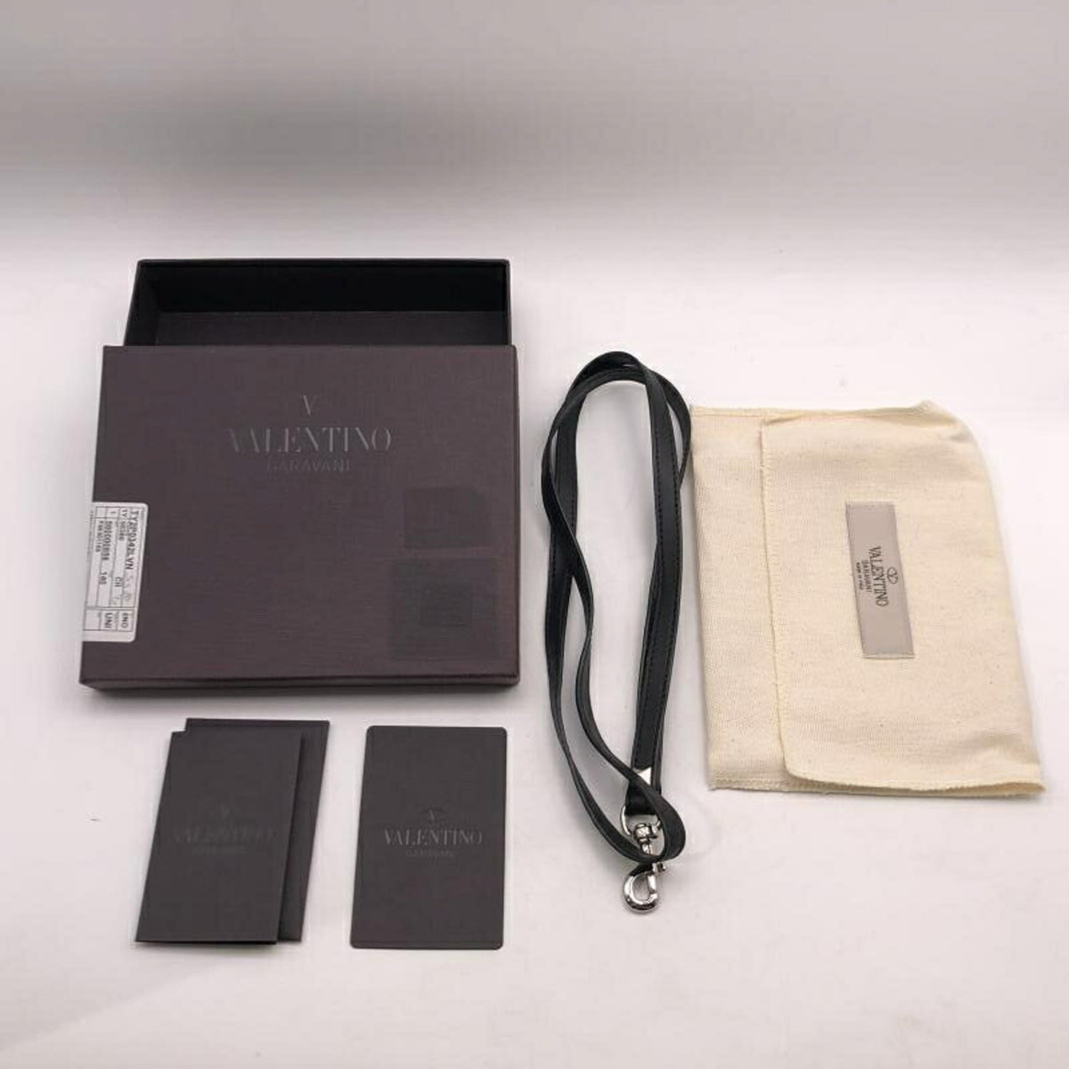 Valentino Garavani Black Chain/Shoulder Wallet (Pre-Owned)