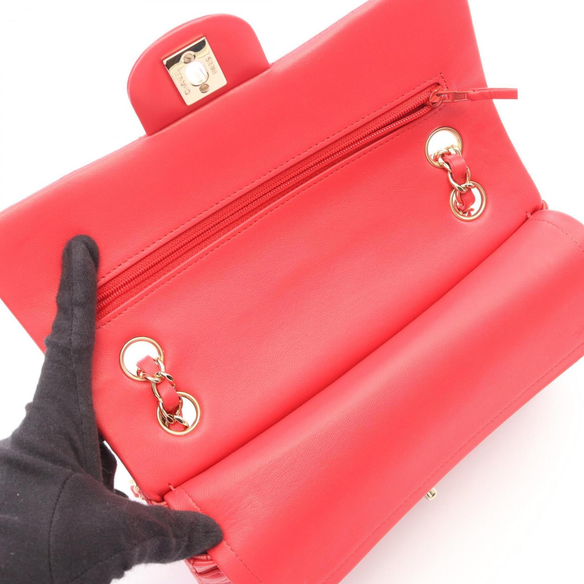 Chanel Pink Leather Handbag Shoulder Bag (Pre-Owned)