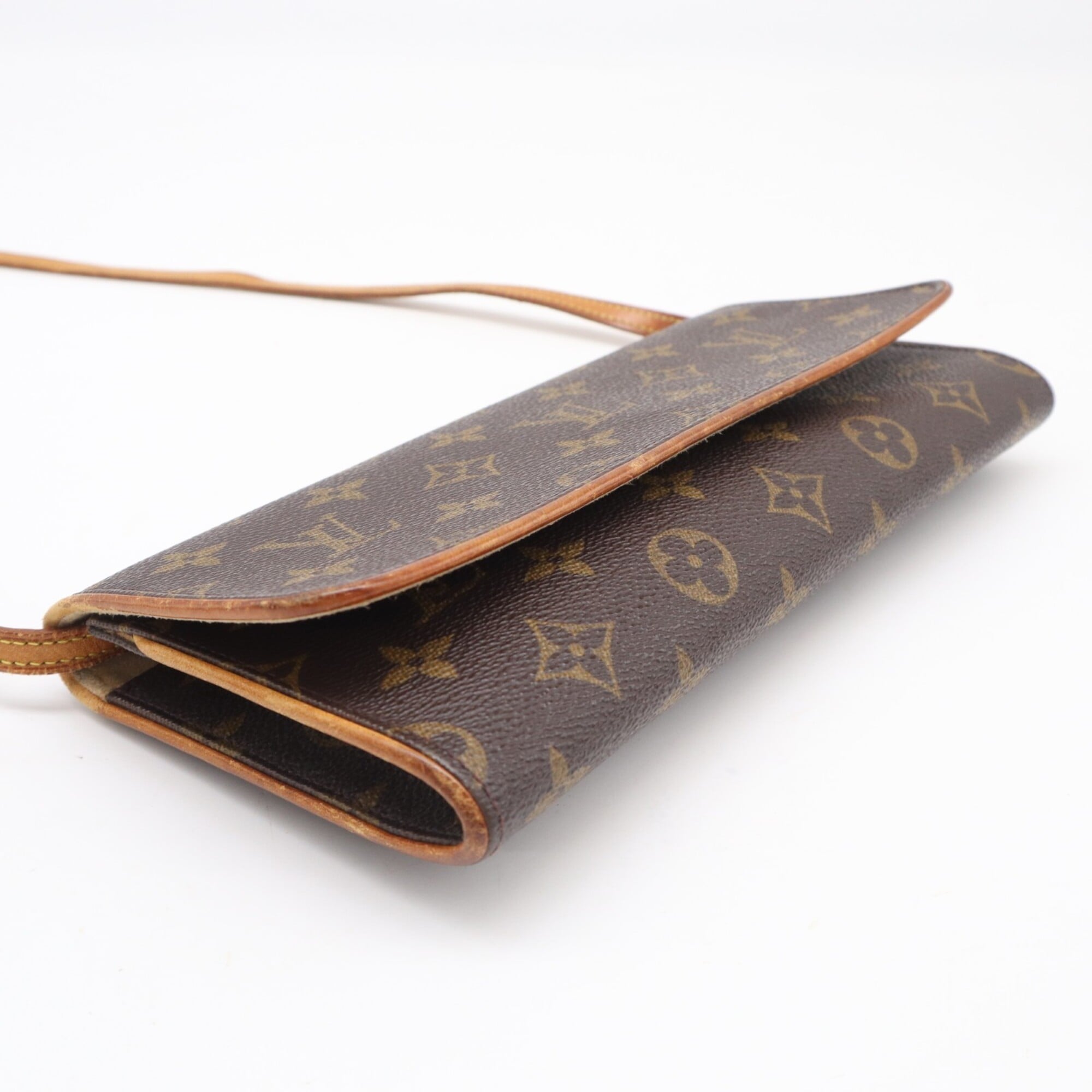 Louis Vuitton Beige Brown Coated Canvas Leather Shoulder Bag (Pre-Owned)