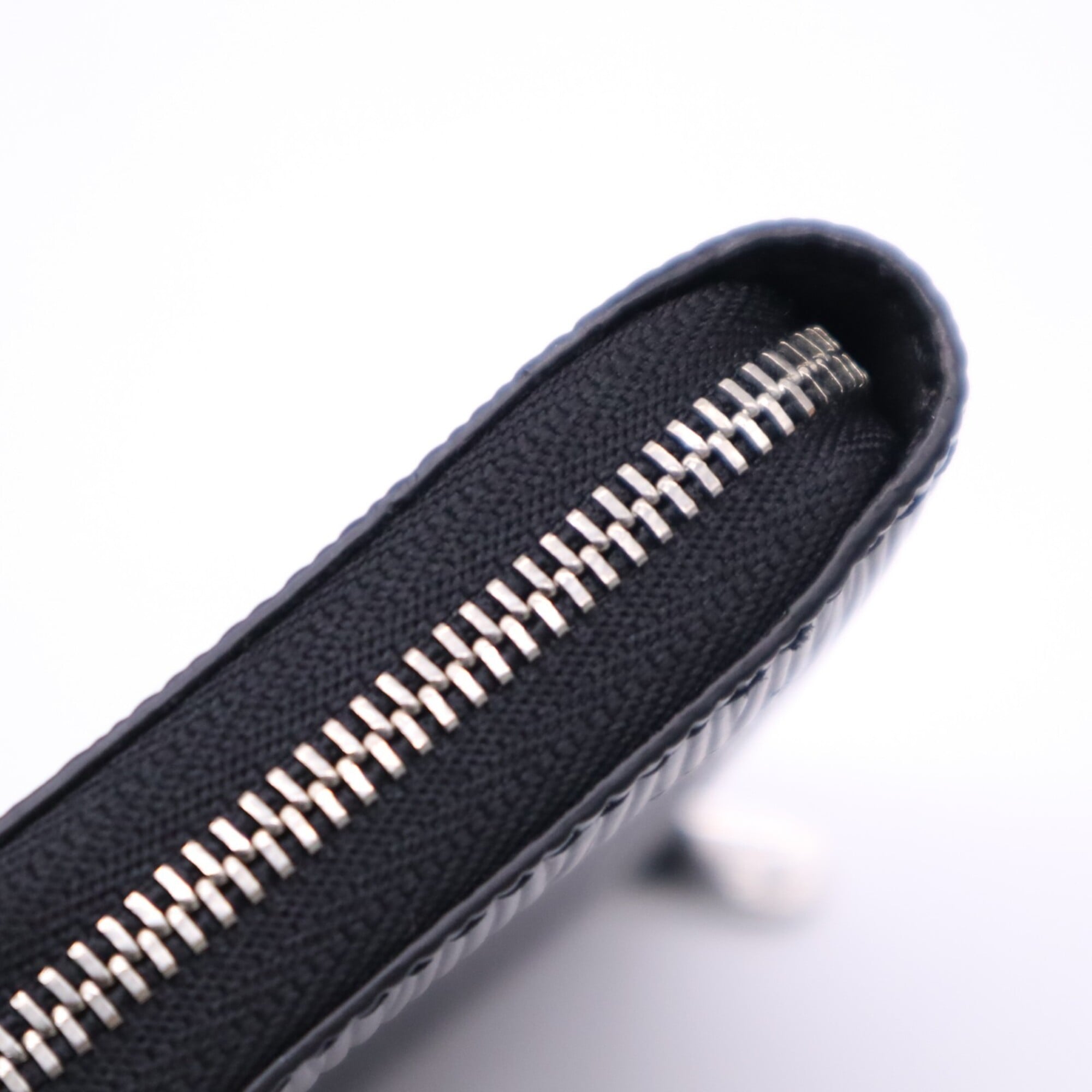 Louis Vuitton Epi Black Leather Coin Purse/Coin Case (Pre-Owned)