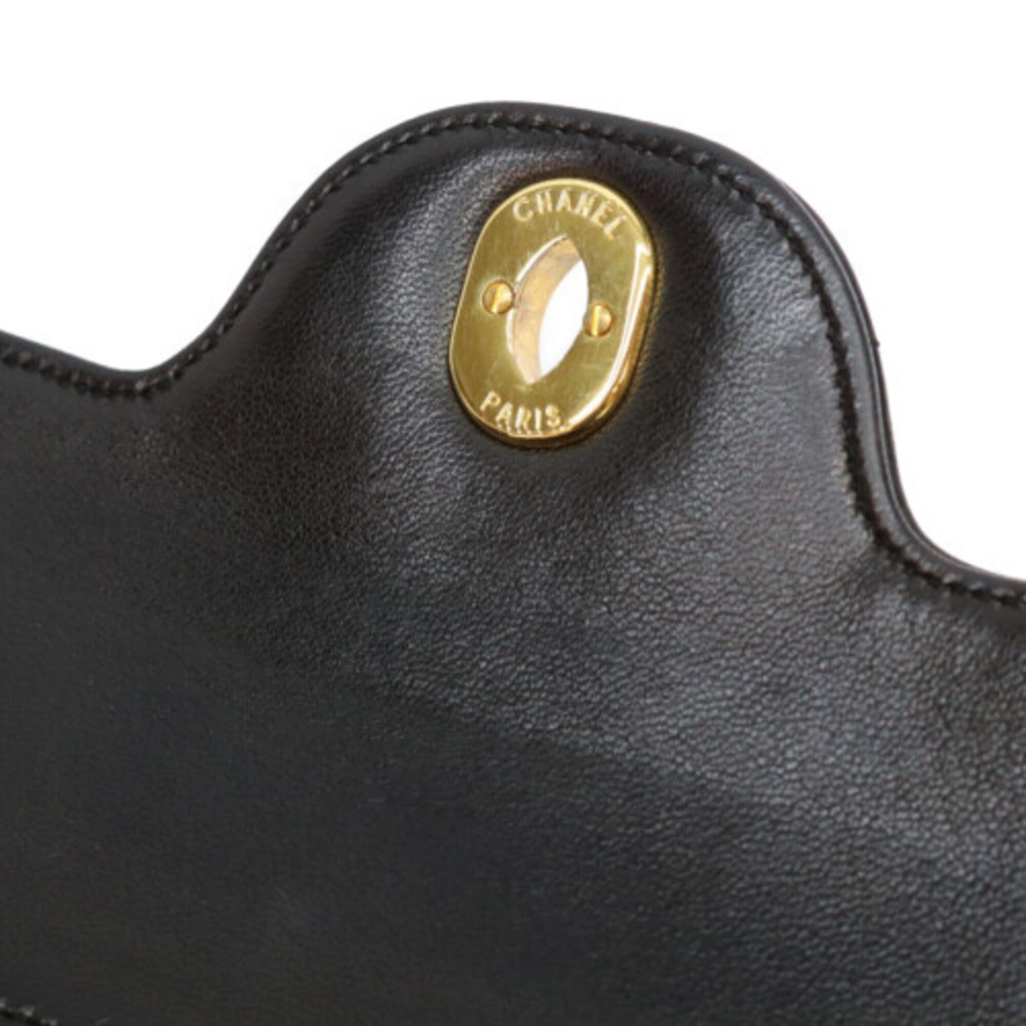 Chanel Black Leather Shoulder Bag (Pre-Owned)