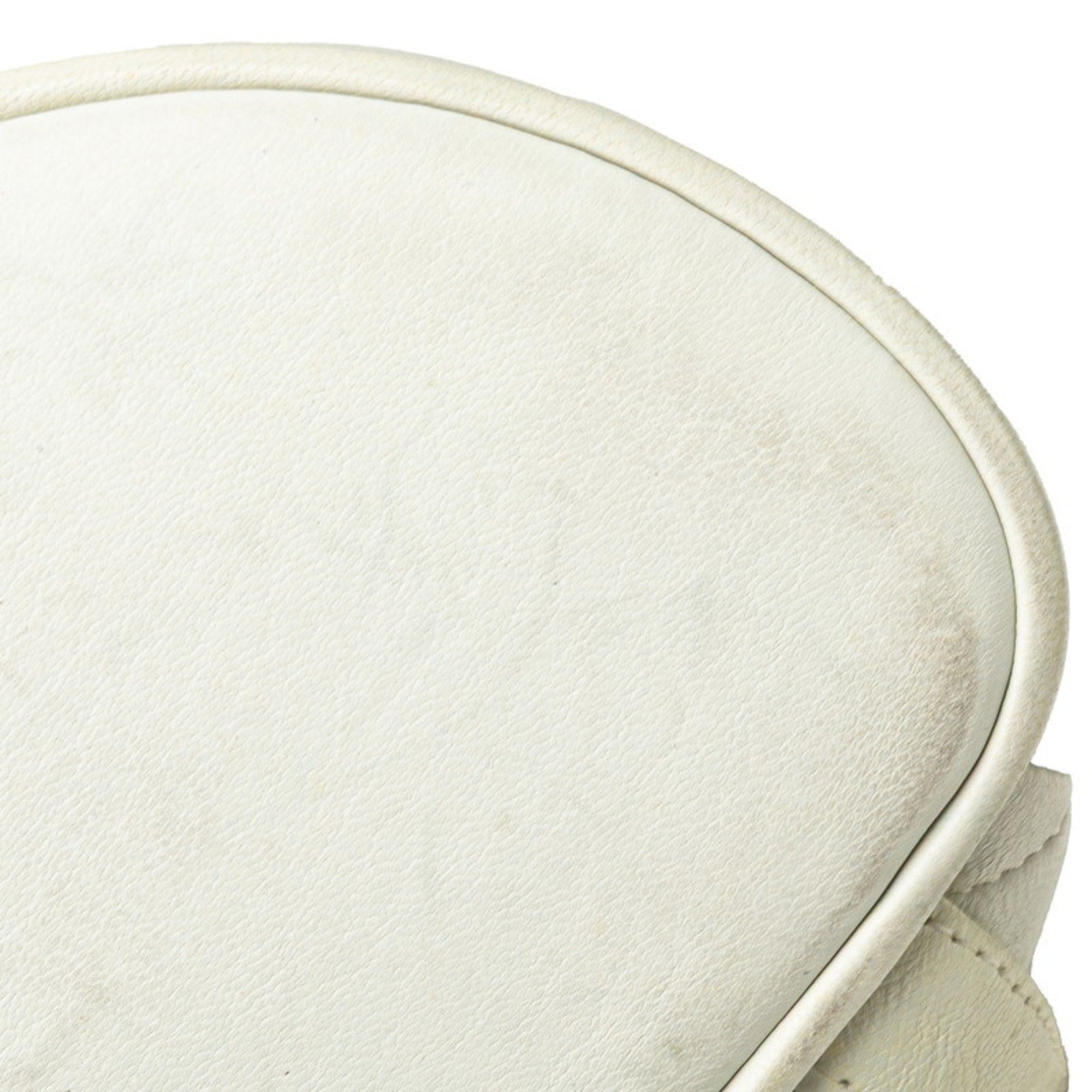 Chanel White Leather Backpack (Pre-Owned)