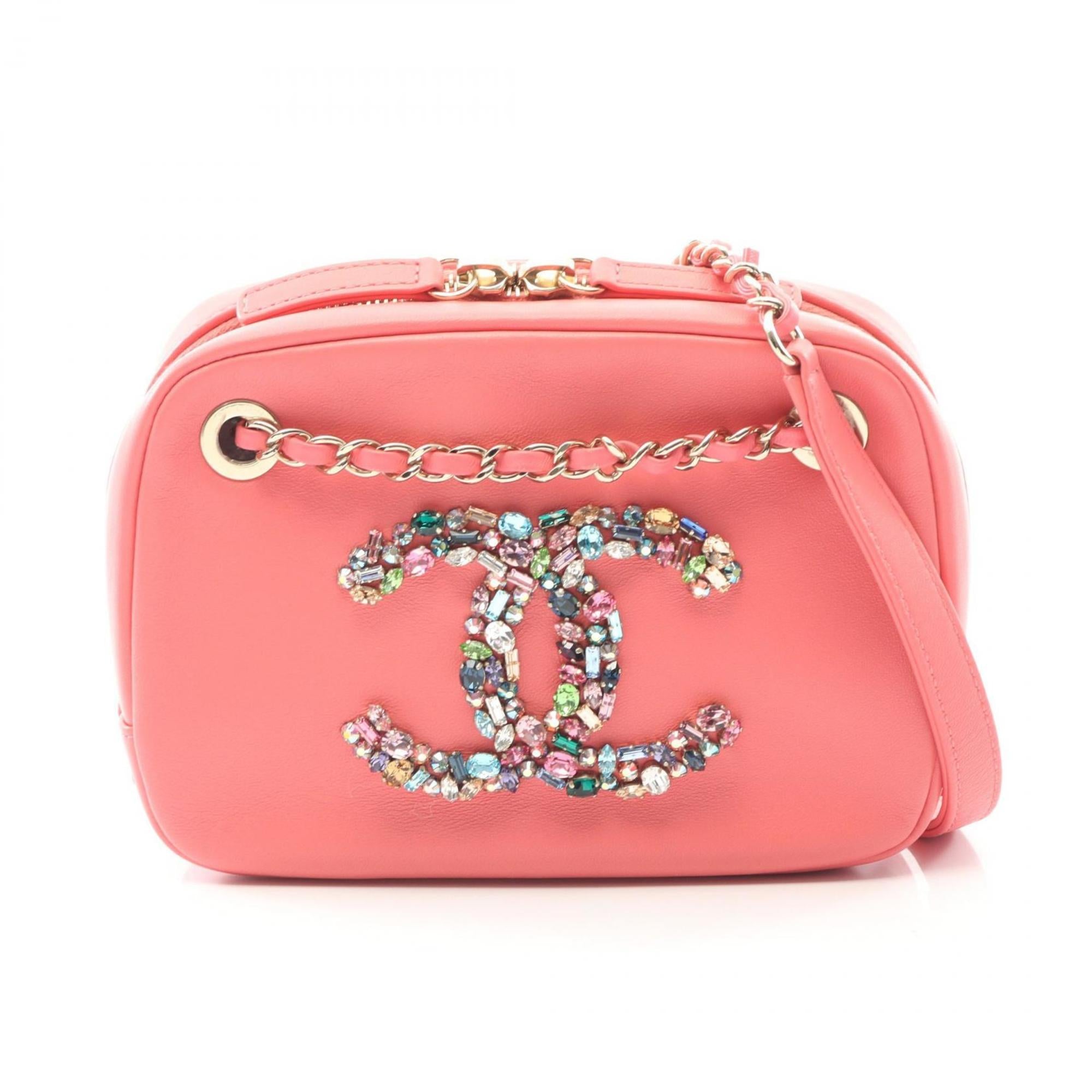 Chanel Pink Leather Shoulder Bag (Pre-Owned)