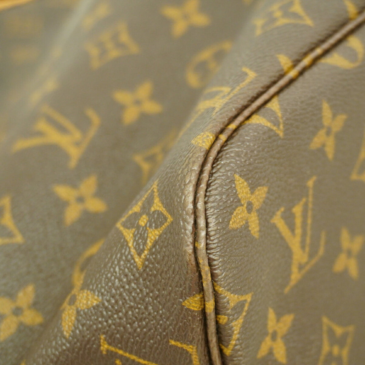 Louis Vuitton Brown Tote Bag (Pre-Owned)