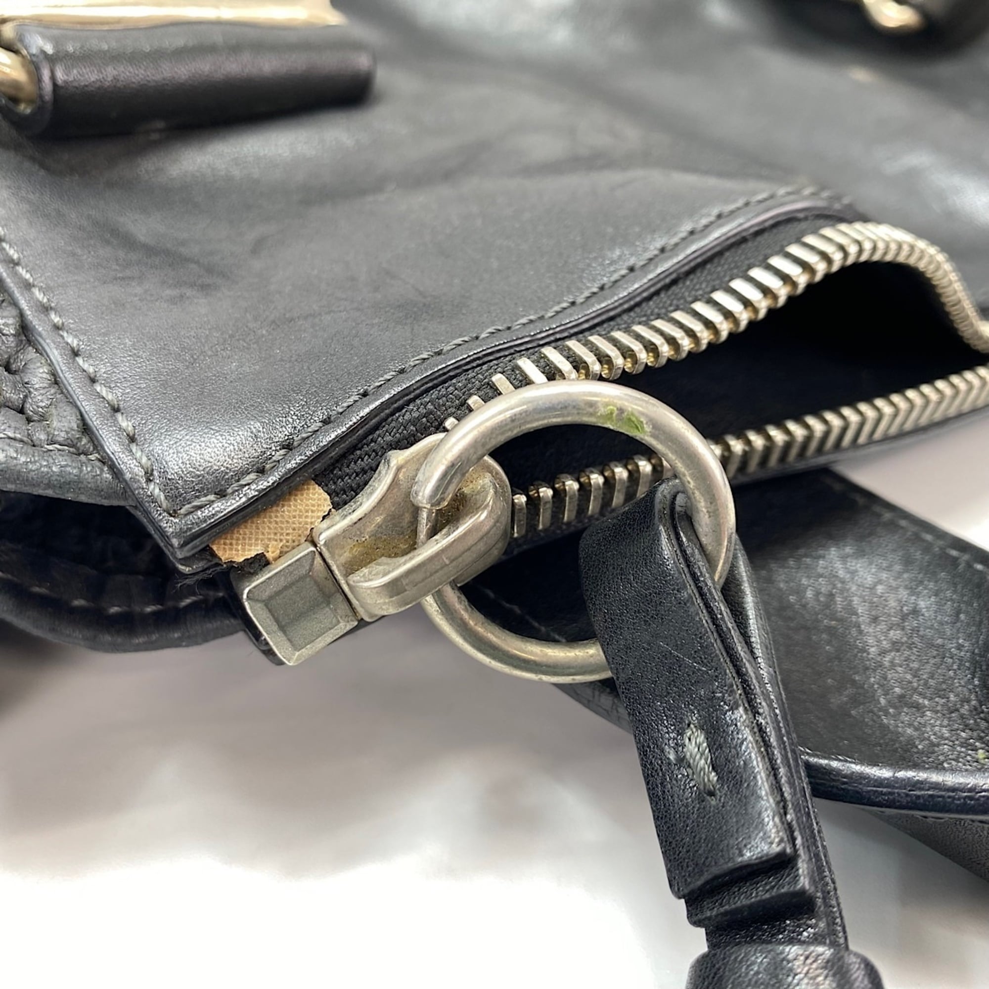 Chloé Black Tote Bag (Pre-Owned)