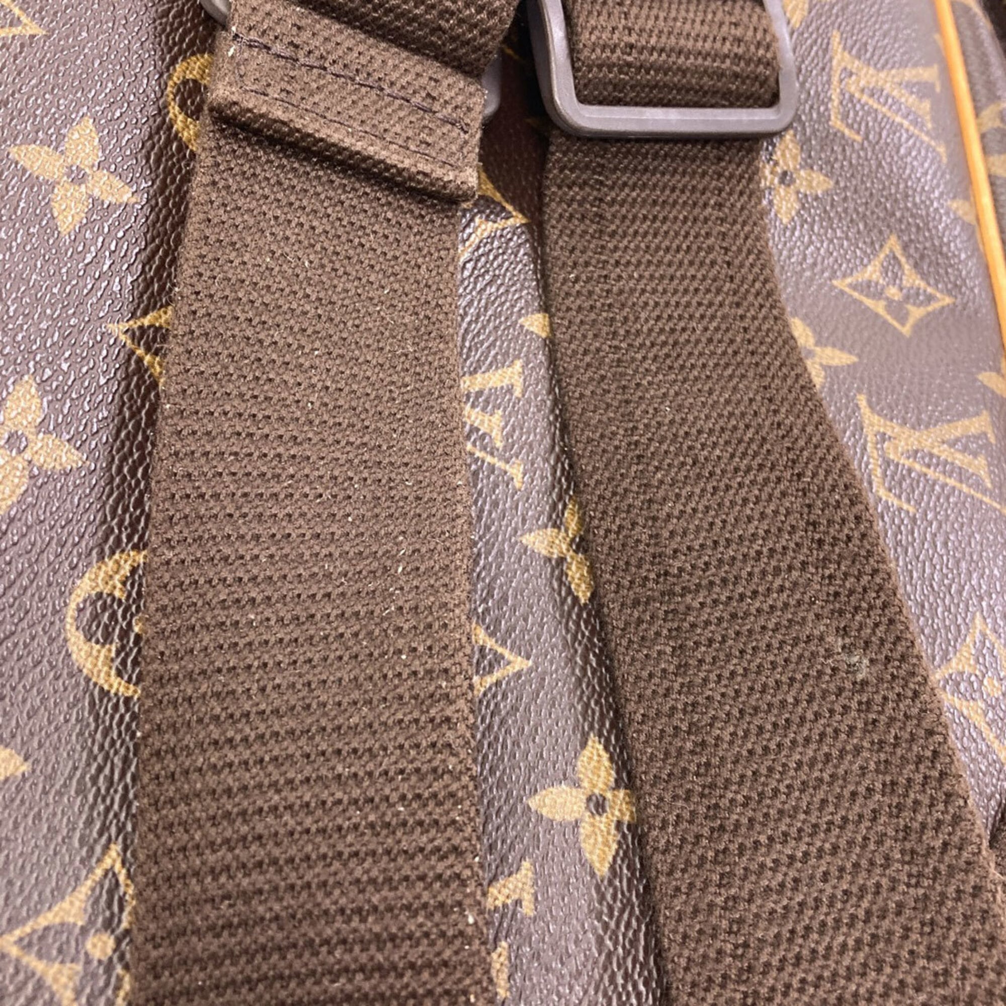Louis Vuitton Monogram Monogram Canvas Shoulder Bag (Pre-Owned)