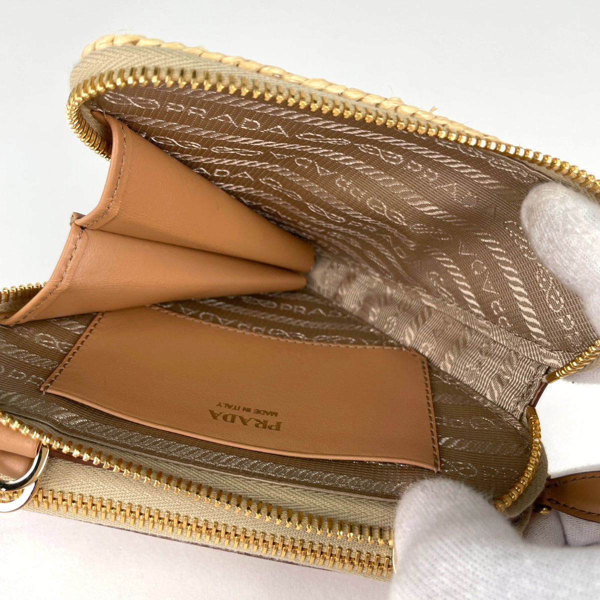 Prada Brown Raffia Leather Shoulder Bag (Pre-Owned)