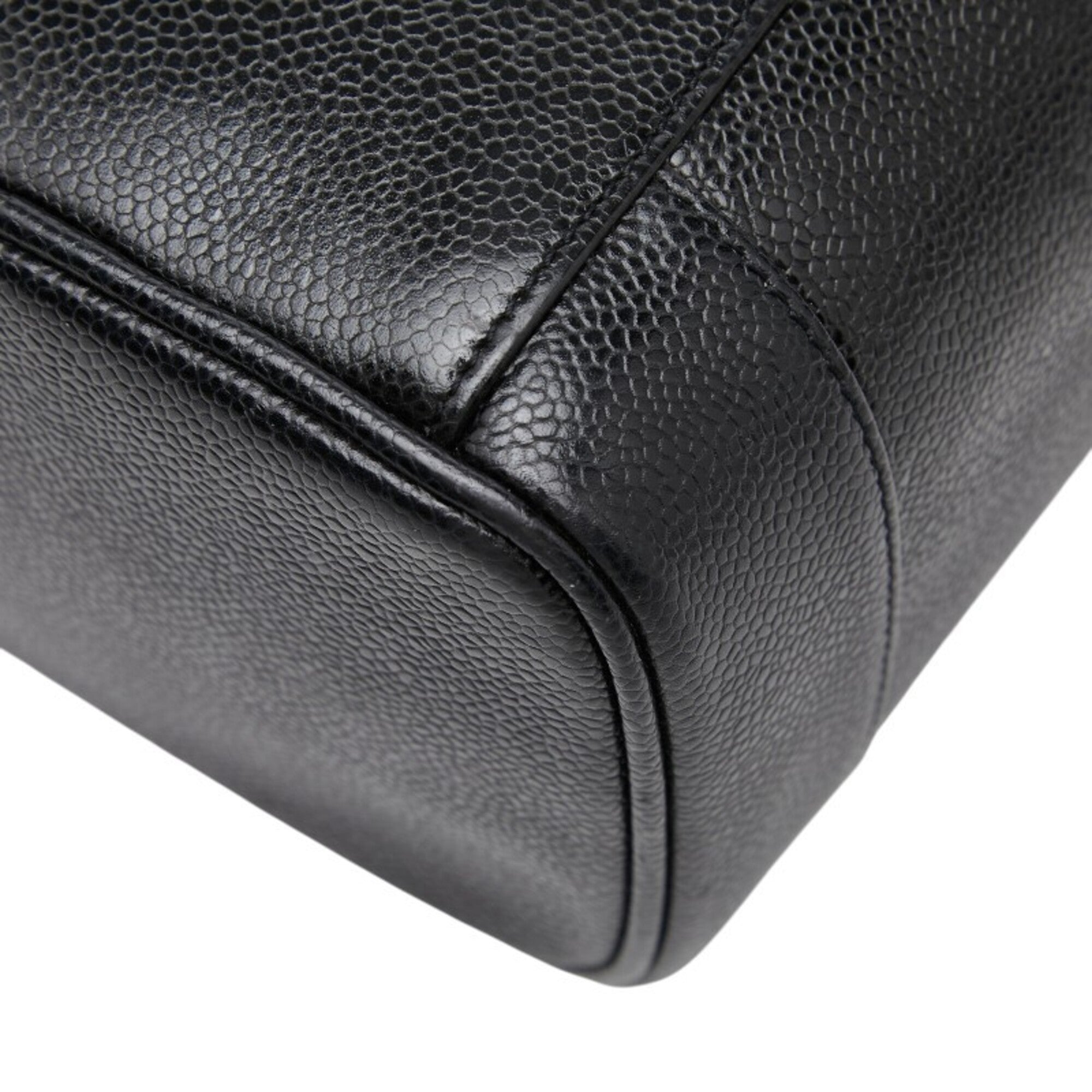 Chanel Black Grained Calfskin Handbag Vanity Bag (Pre-Owned)