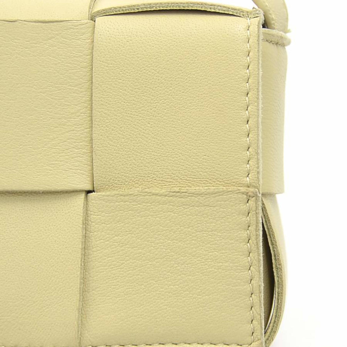 Bottega Veneta Beige Leather Shoulder Bag (Pre-Owned)
