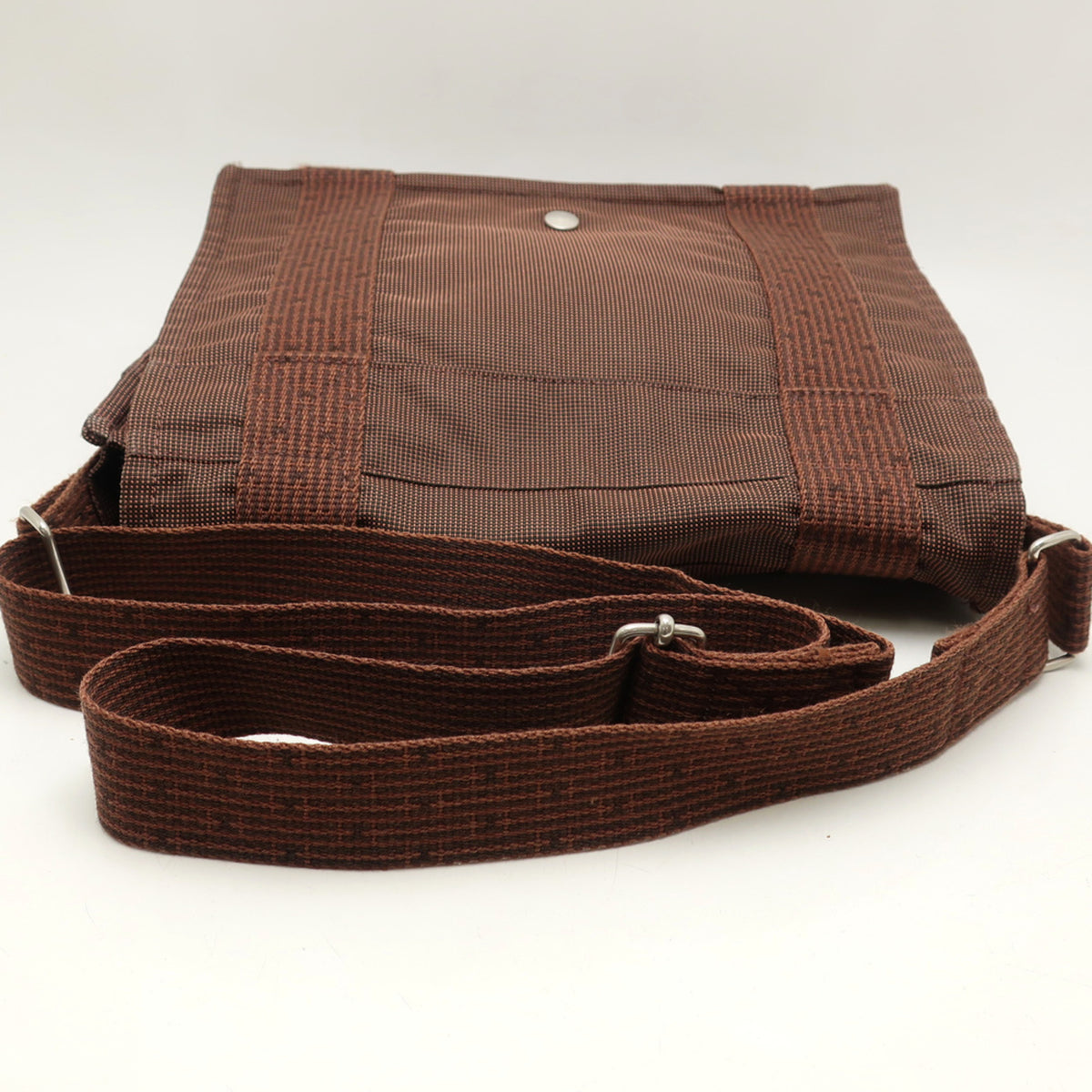 Hermes Her Line Brown Nylon Canvas Shoulder Bag (Pre-Owned)