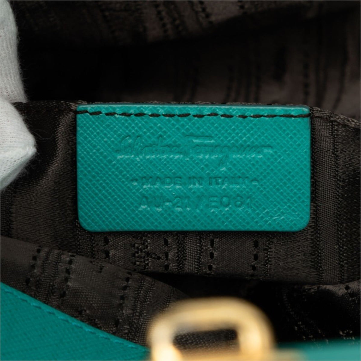 Salvatore Ferragamo Green Leather Handbag (Pre-Owned)
