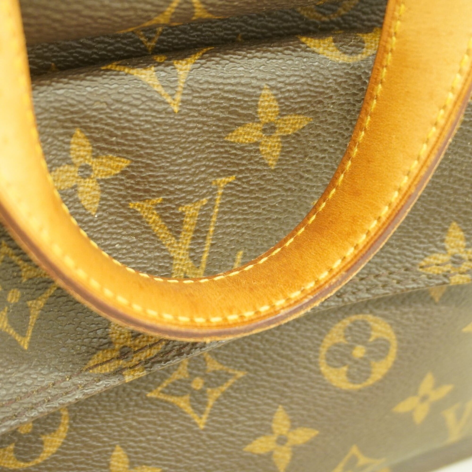 Louis Vuitton Brown Handbag (Pre-Owned)