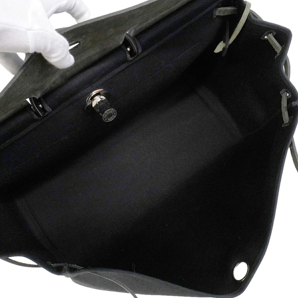 Hermes Black Handbag (Pre-Owned)