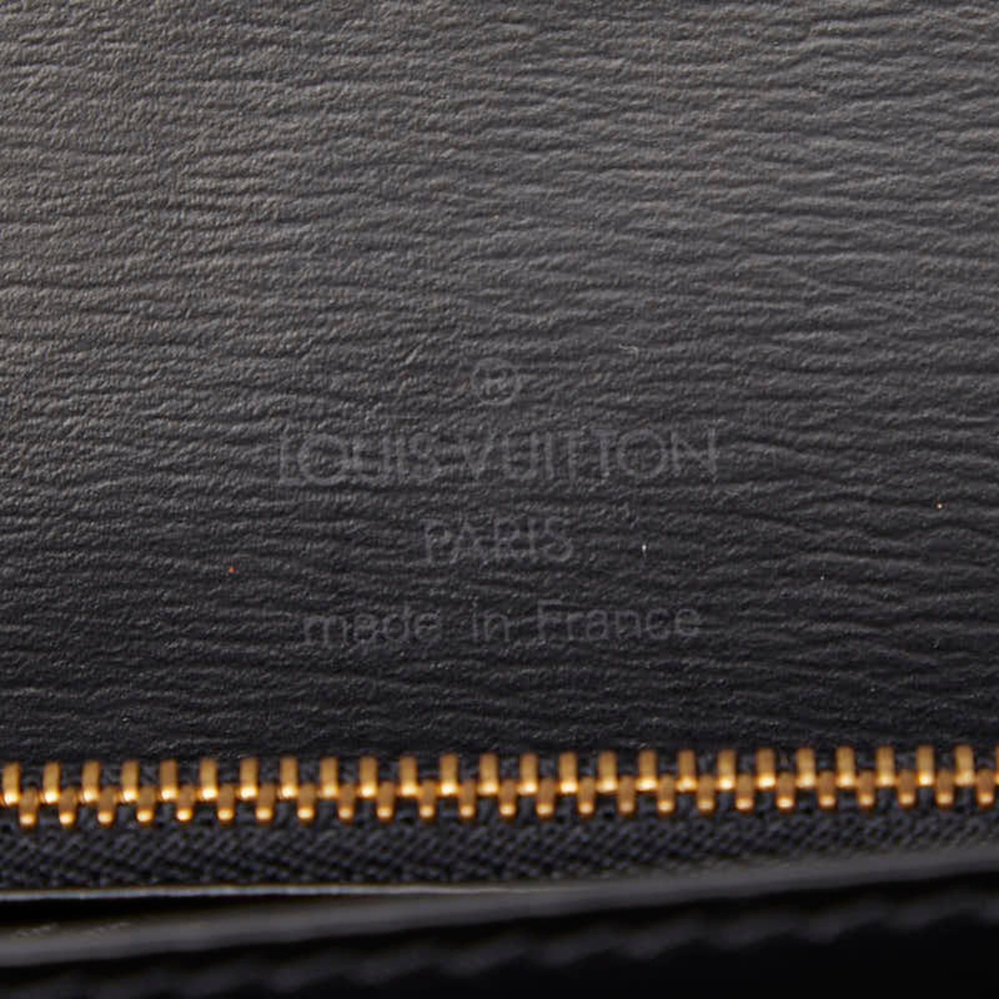 Louis Vuitton Black Noir Leather Shoulder Bag (Pre-Owned)