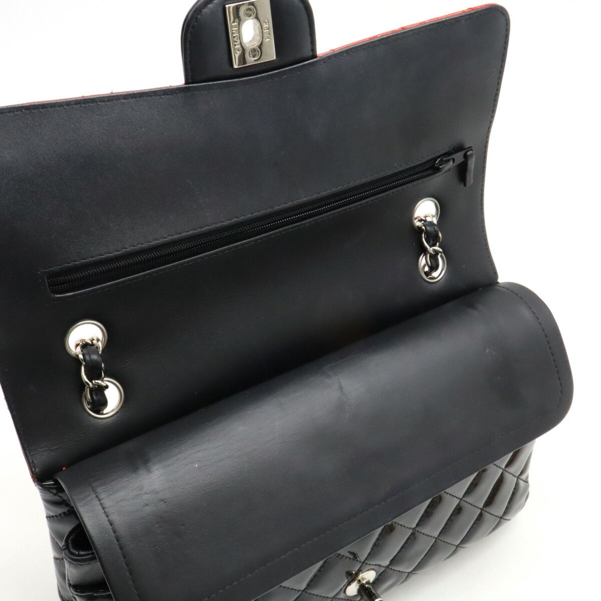 Chanel Black Red Color Patent Leather Shoulder Bag (Pre-Owned)