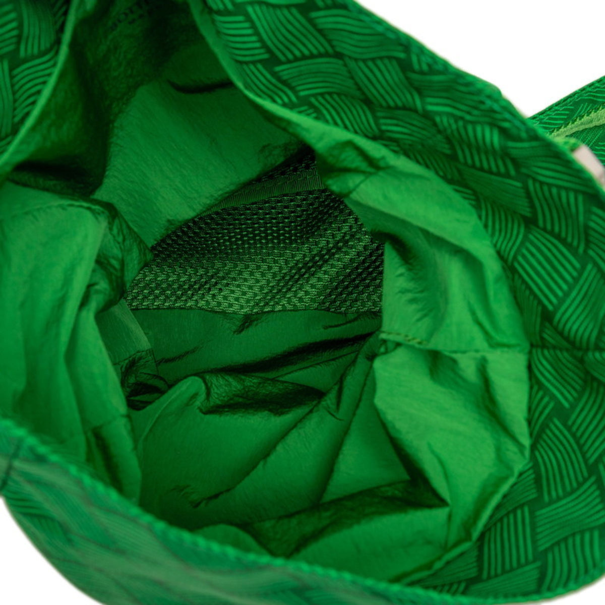 Bottega Veneta Green Nylon Sling Bag (Pre-Owned)