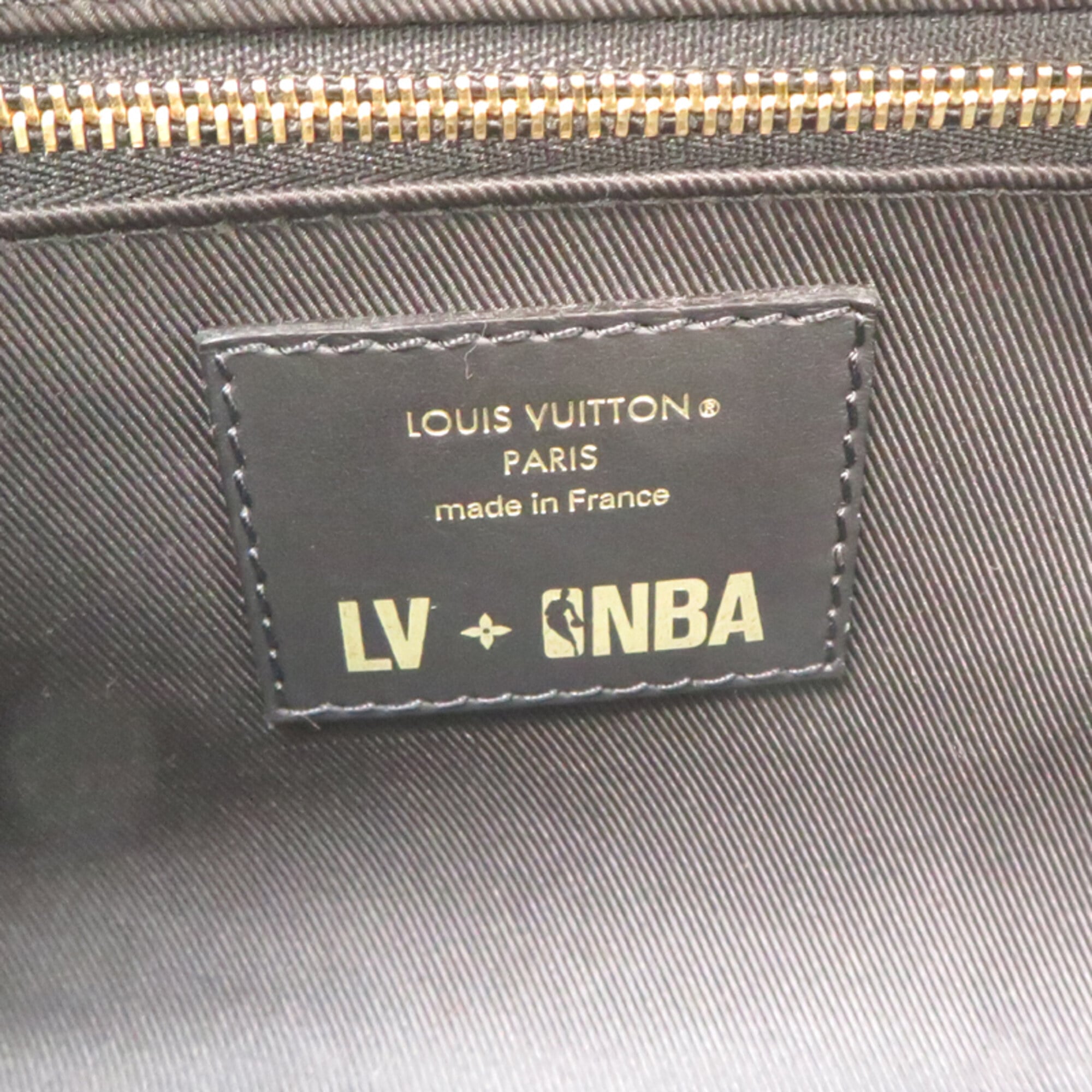 Louis Vuitton Black Leather Clutch Bag (Pre-Owned)