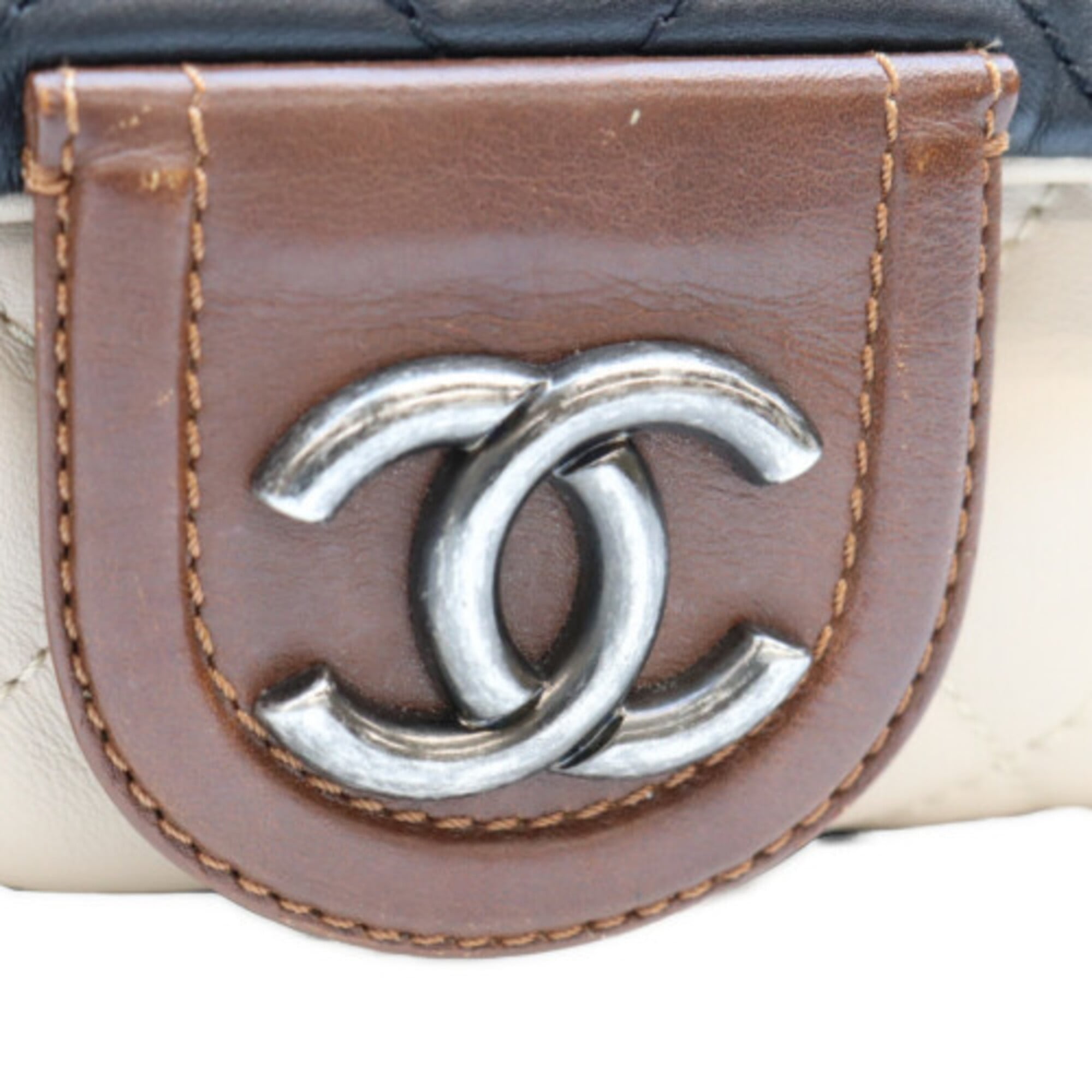 Chanel Black Ivory Leather Shoulder Bag (Pre-Owned)