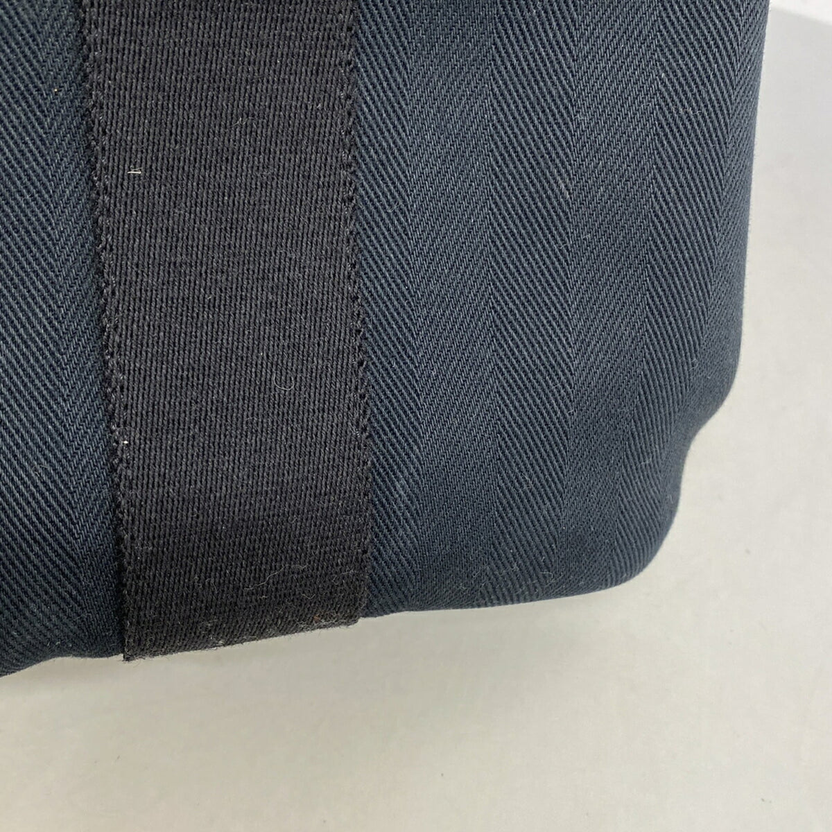Hermes Black Toile Chevron Tote Bag (Pre-Owned)