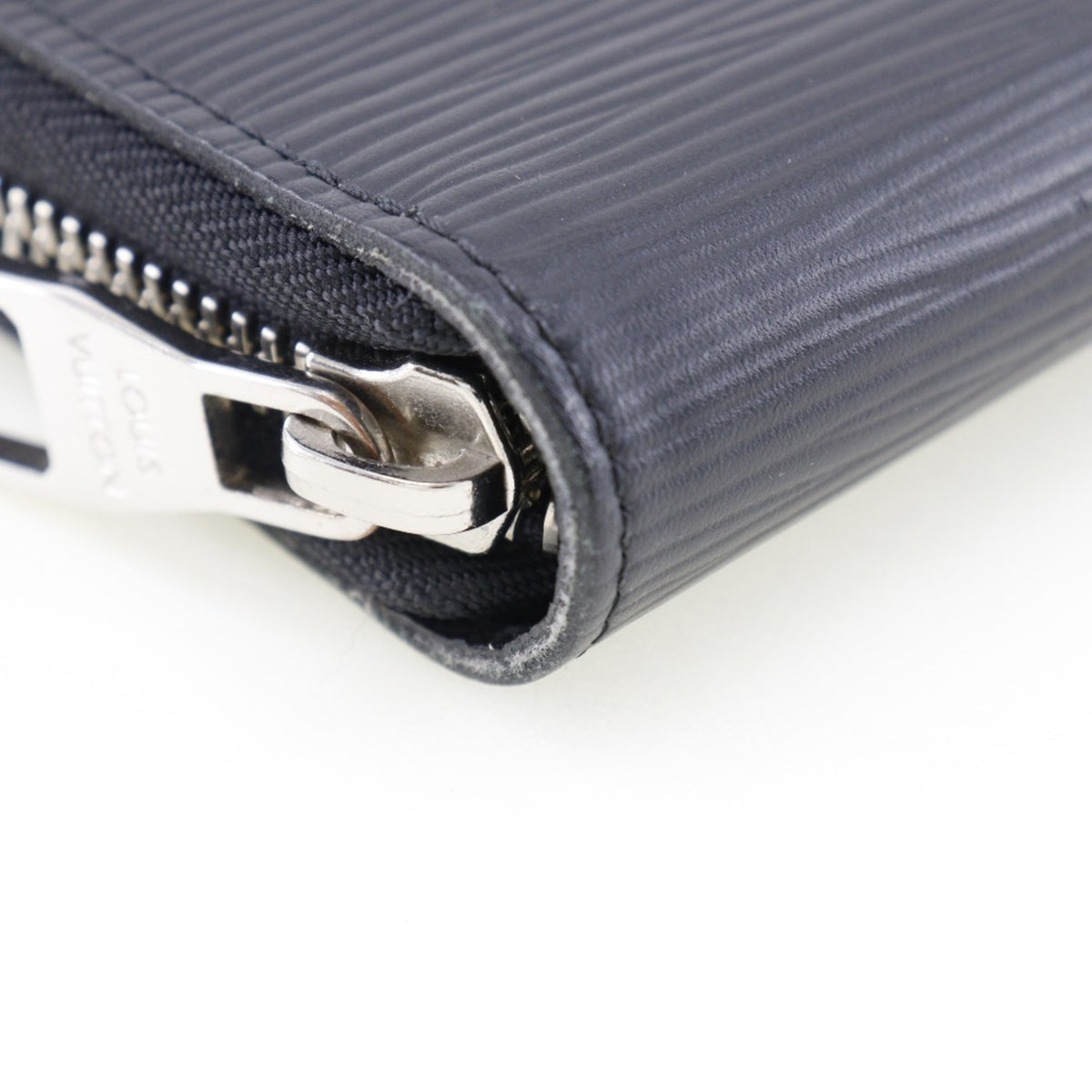 Louis Vuitton Black Noir Epi Leather Long Bill Wallet (Bi-Fold) (Pre-Owned)