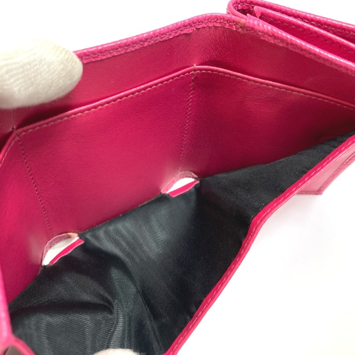 Dolce & Gabbana Pink Leather Wallet (Tri-Fold) (Pre-Owned)