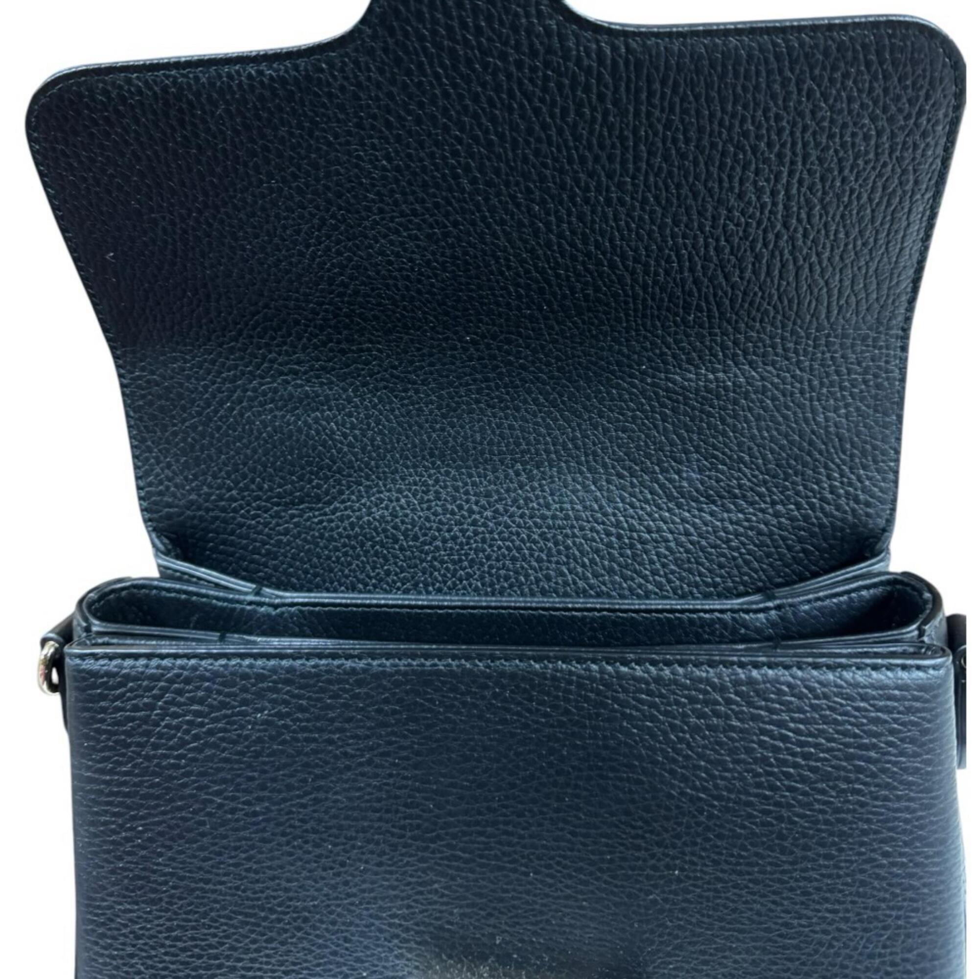 Gucci Black Leather Shoulder Bag (Pre-Owned)