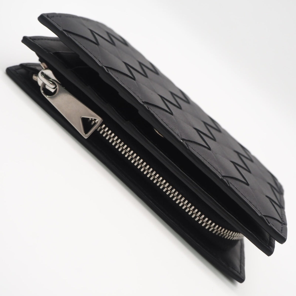 Bottega Veneta Intrecciato Black Leather Wallet (Bi-Fold) (Pre-Owned)