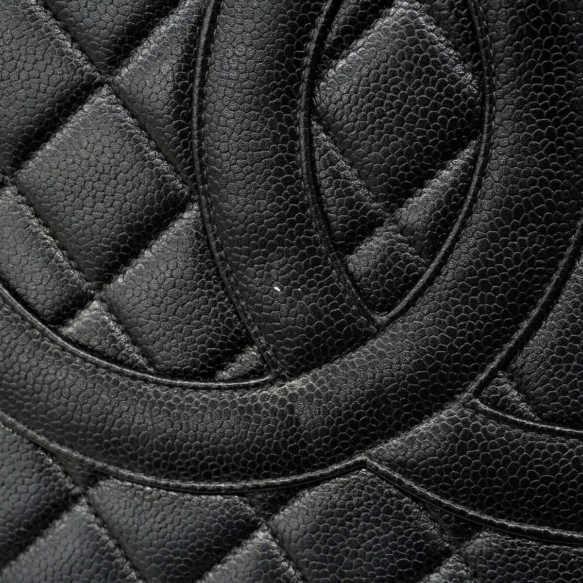 Chanel Black Grained Calfskin Tote Bag (Pre-Owned)