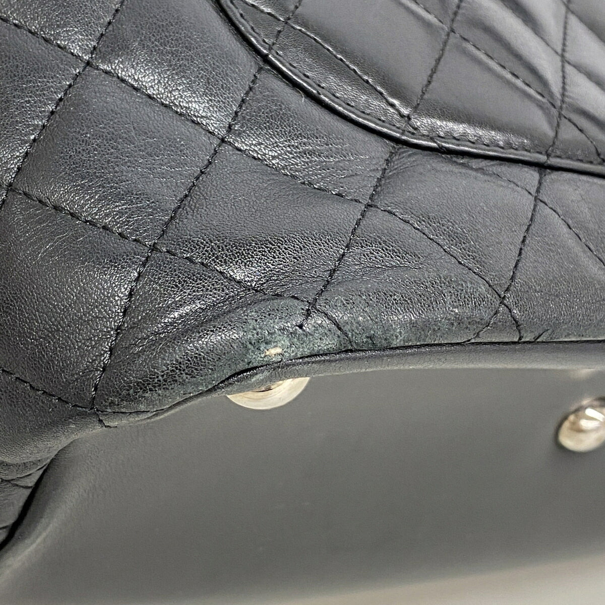 Chanel Black Leather Tote Bag (Pre-Owned)