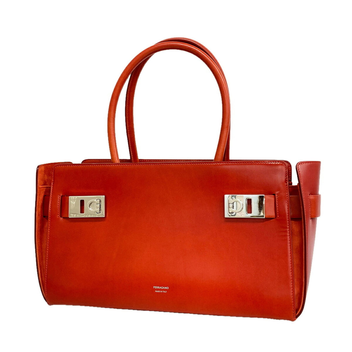 Salvatore Ferragamo Red Color Leather Handbag (Pre-Owned)